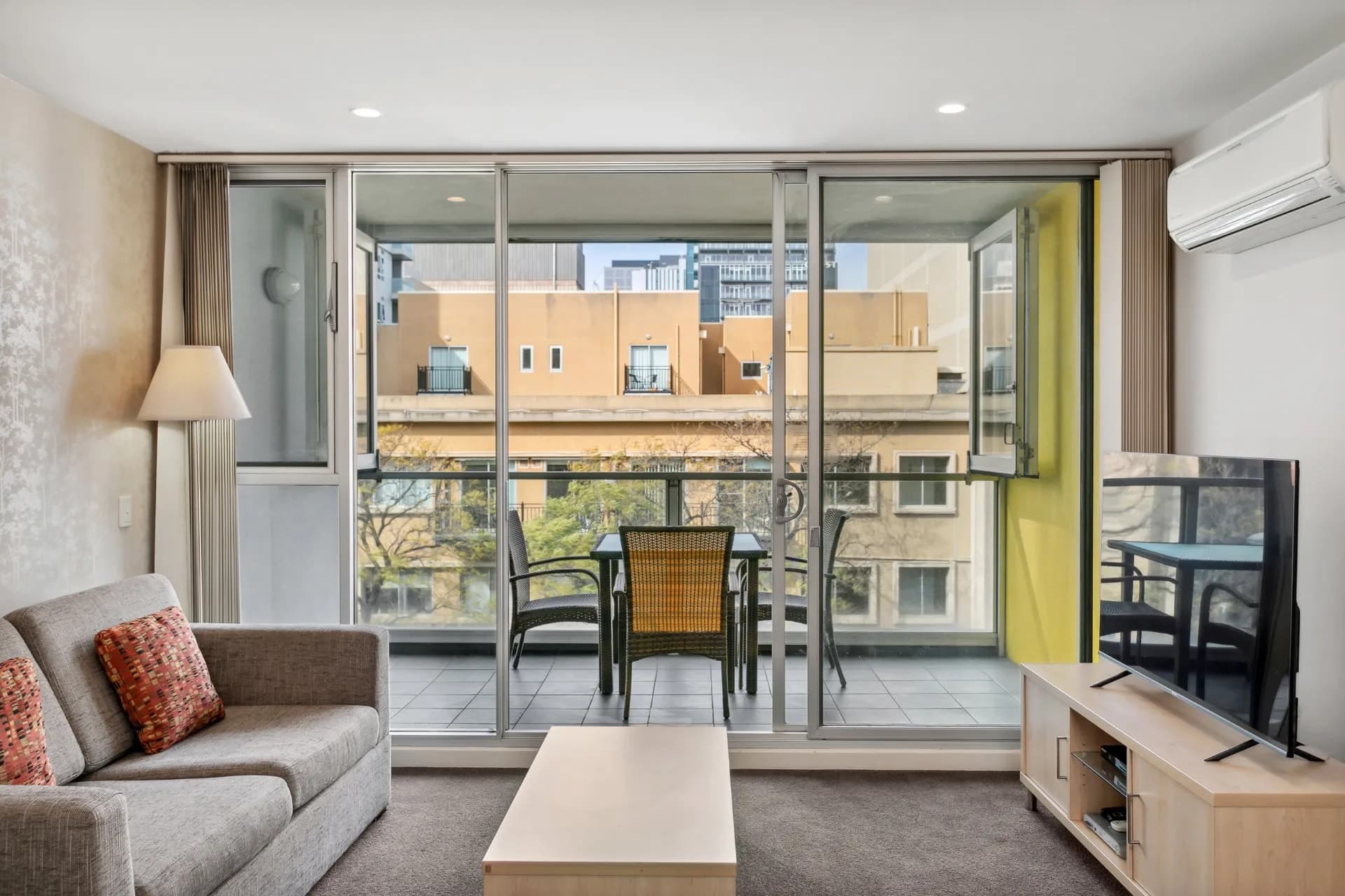 417/185 Morphett Street, Adelaide., Adelaide - Thumbnail 5