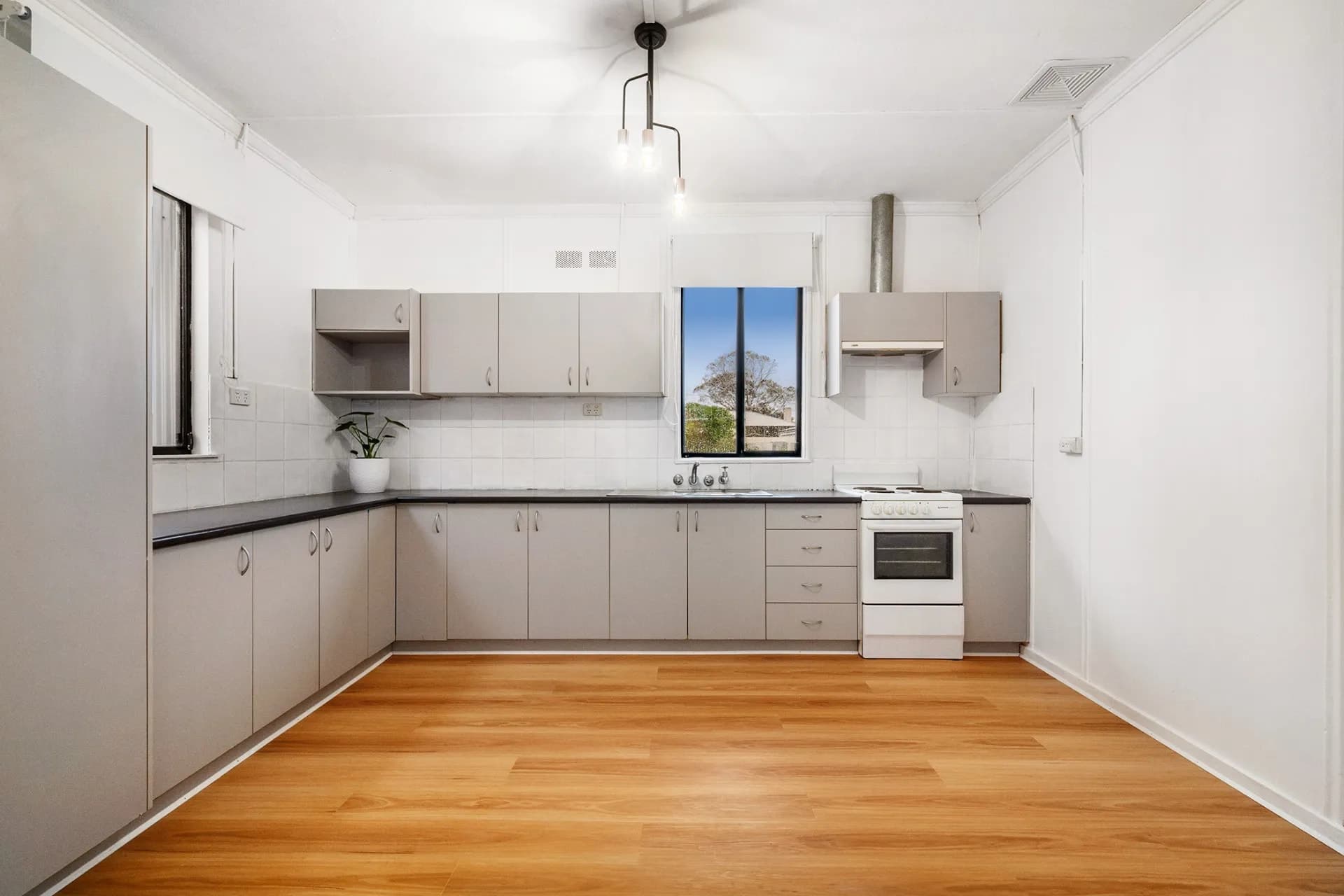 19 Cooke  Terrace, Tailem Bend., Tailem Bend - Thumbnail 5
