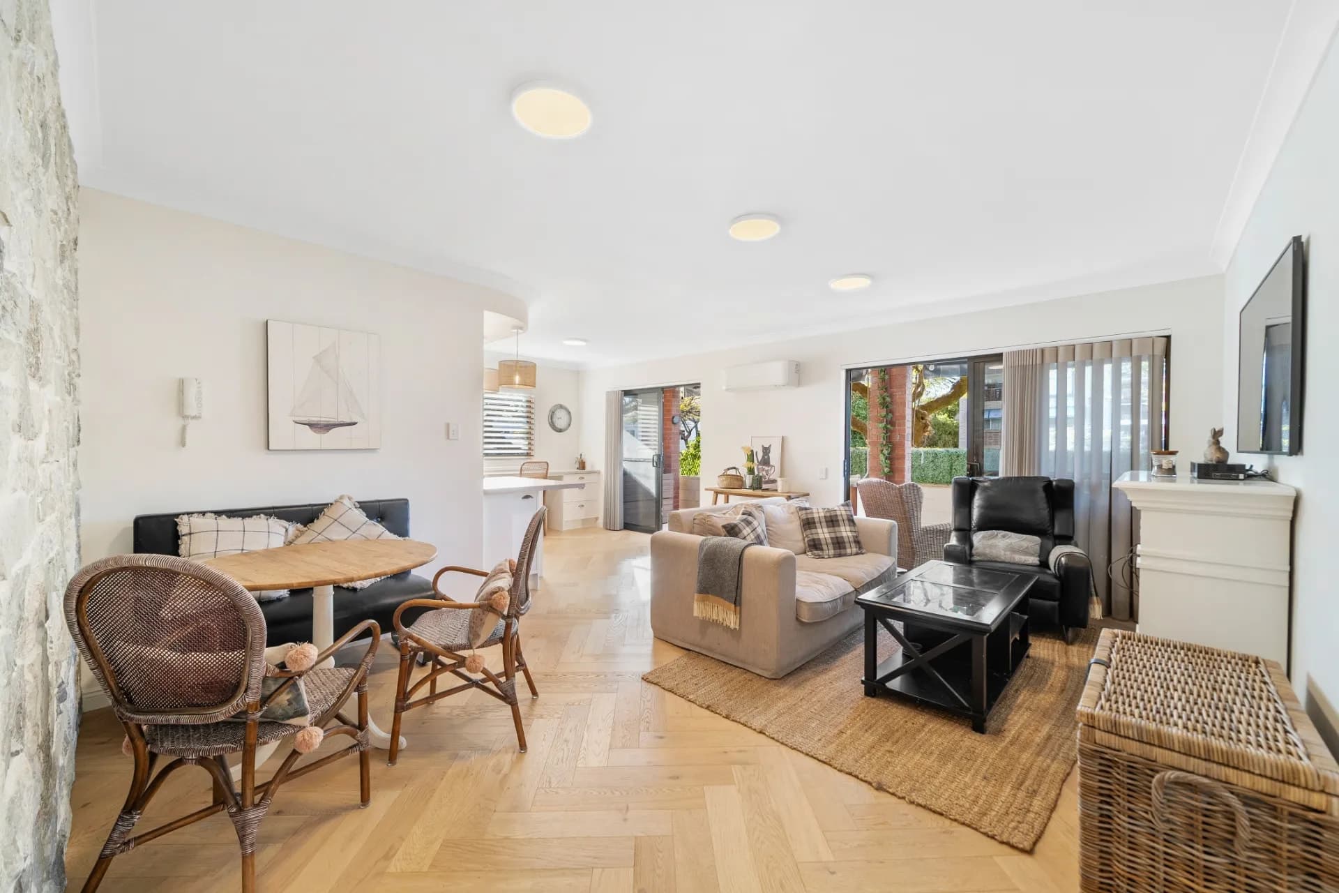 1/90-92 Racecourse Road, Ascot - Thumbnail 2