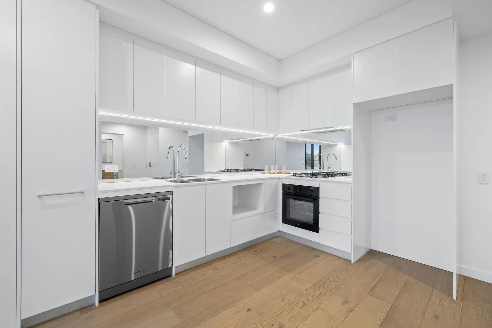 414/38 Kitchener Parade, Bankstown., Bankstown - Image 1