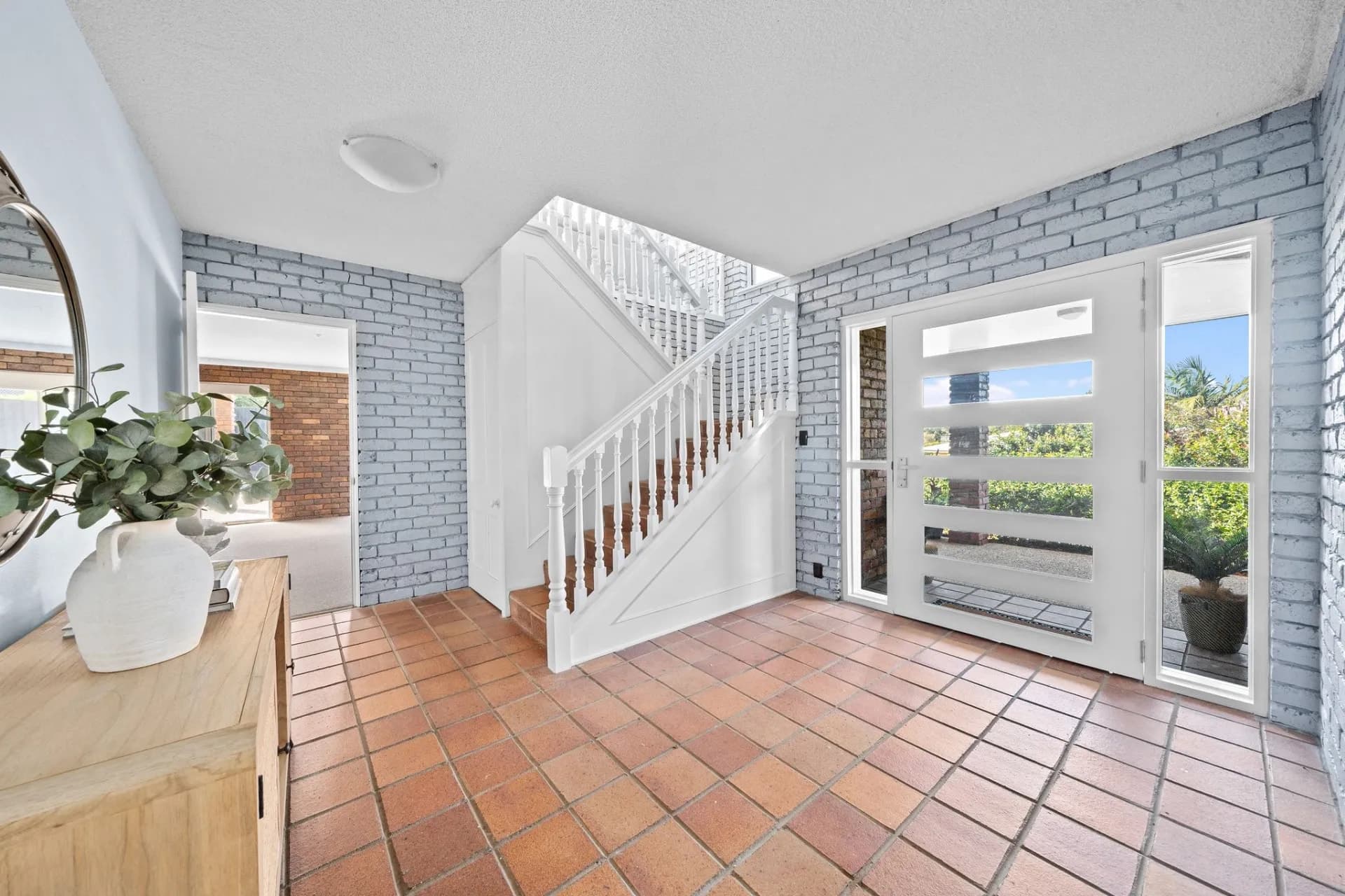 9 Marisa Court, Moffat Beach., Moffat Beach - Thumbnail 3