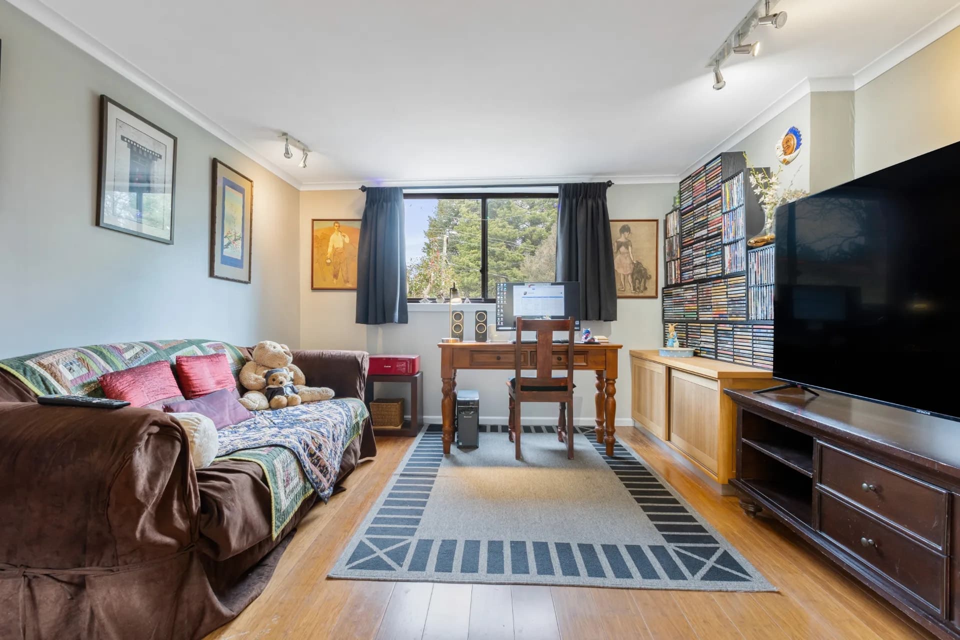 19 Gates Avenue, Katoomba., Katoomba - Thumbnail 5