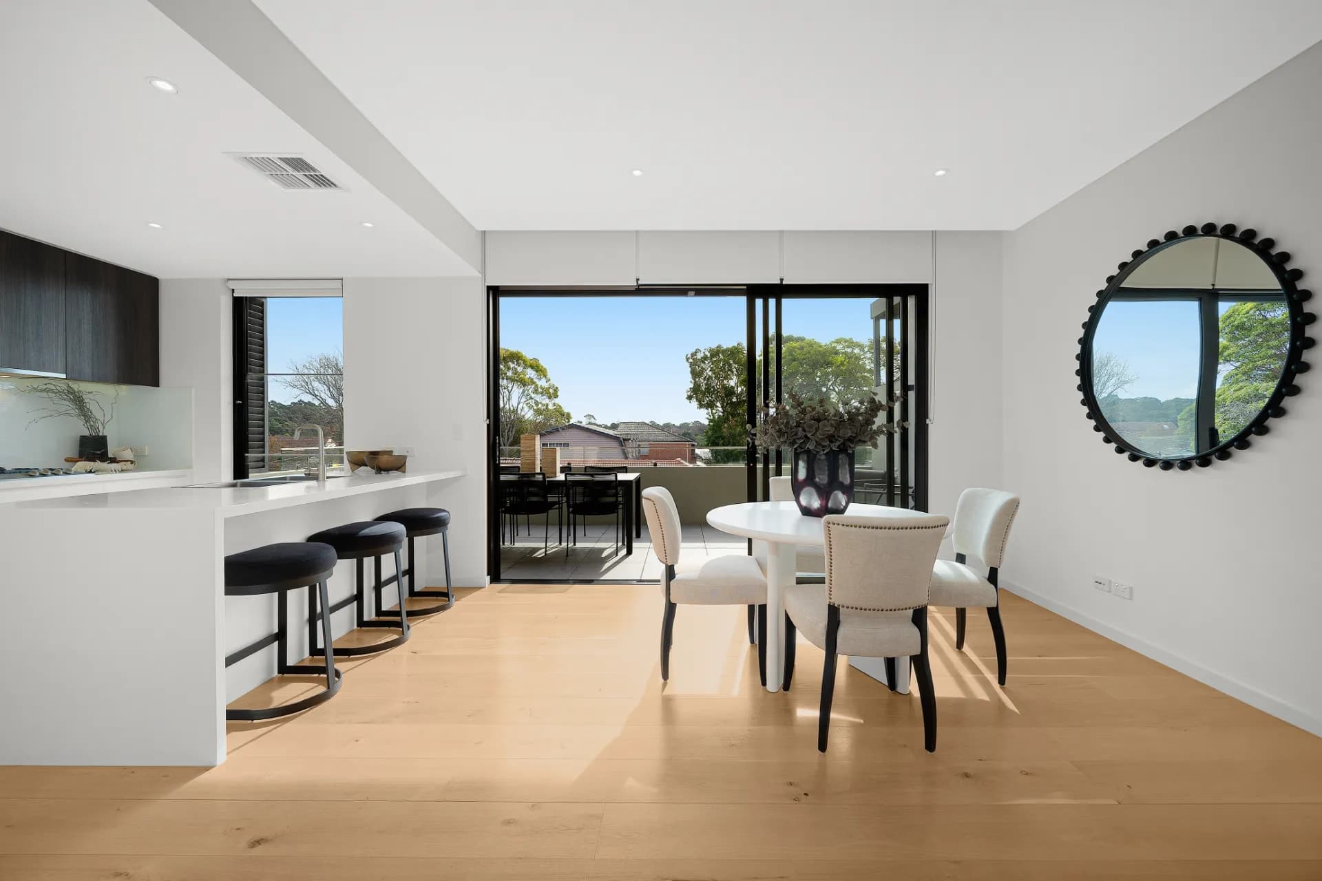 14/215-221 Victoria Avenue, Chatswood., Chatswood - Thumbnail 2