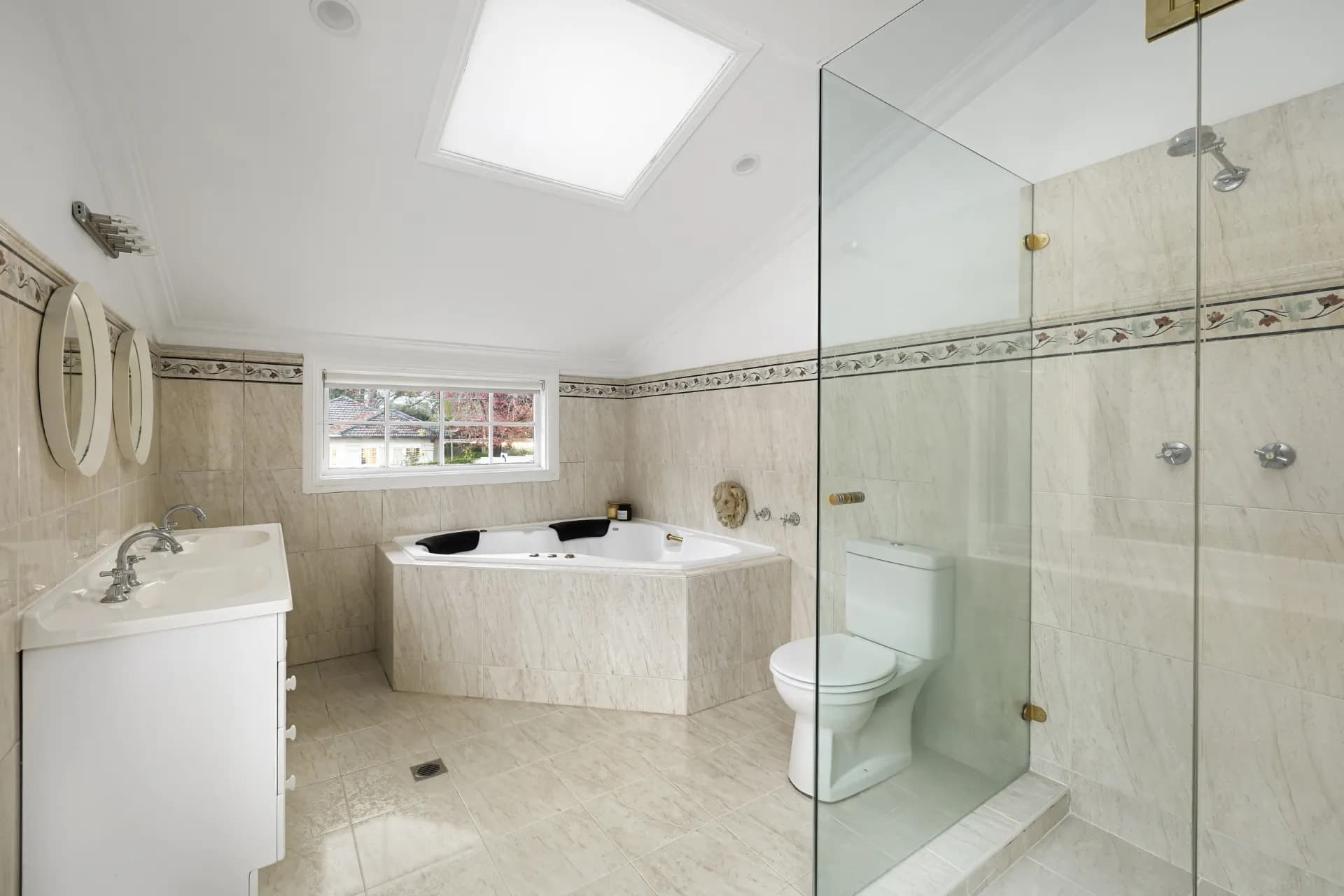 149 Mona Vale Road , St Ives., St Ives - Thumbnail 8
