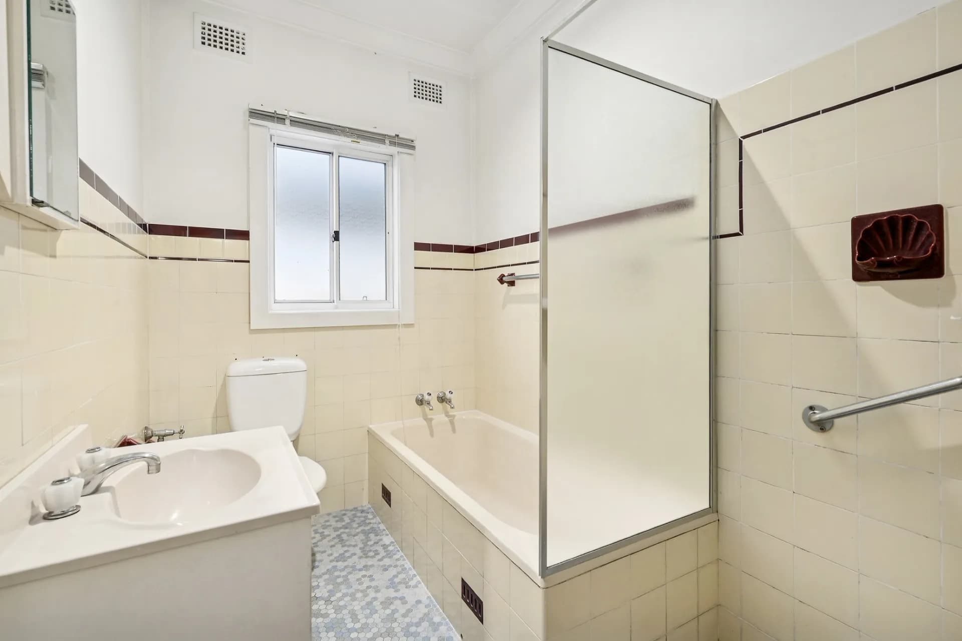 26 Avon Road, North Ryde., North Ryde - Thumbnail 8