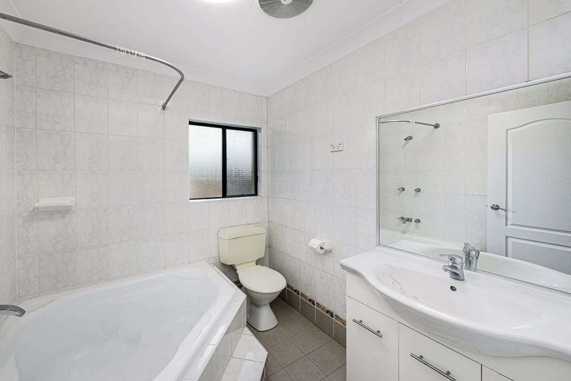 28 Irene Crescent, Eastwood., Eastwood - Thumbnail 7