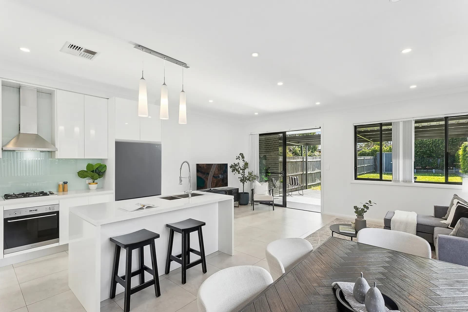 29 Cook Street, North Ryde., North Ryde - Thumbnail 3