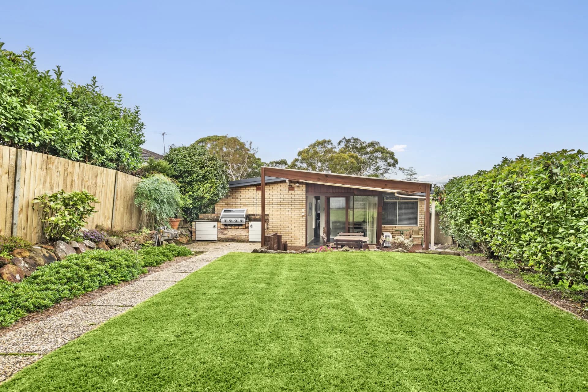 112 Melba Drive, East Ryde., East Ryde - Thumbnail 2