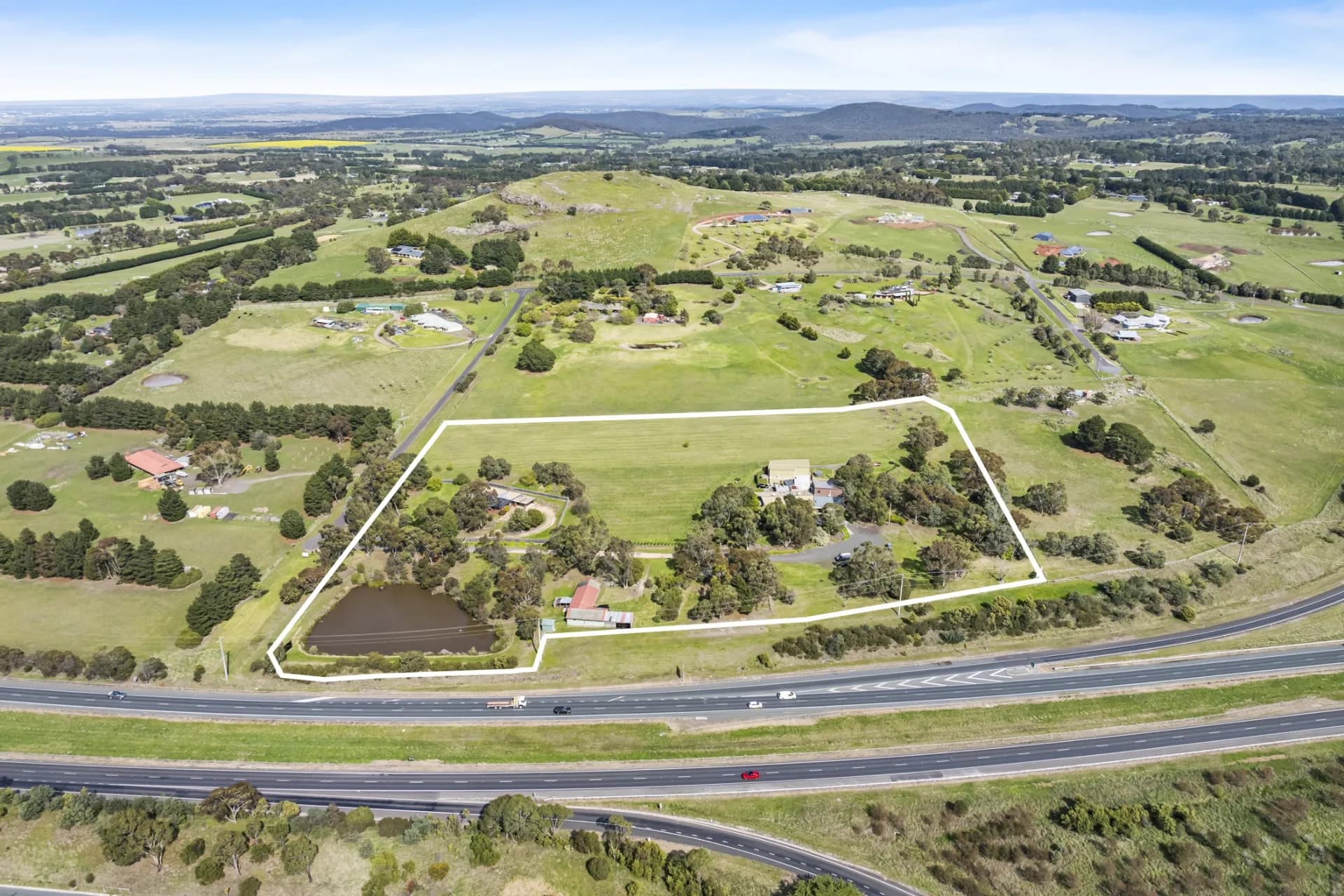 33 Cadana Road, Gisborne South., Gisborne South - Image 1