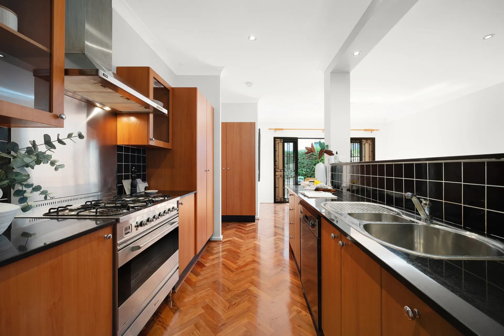 3/4a Pellisier  Road, Putney., Putney - Thumbnail 7