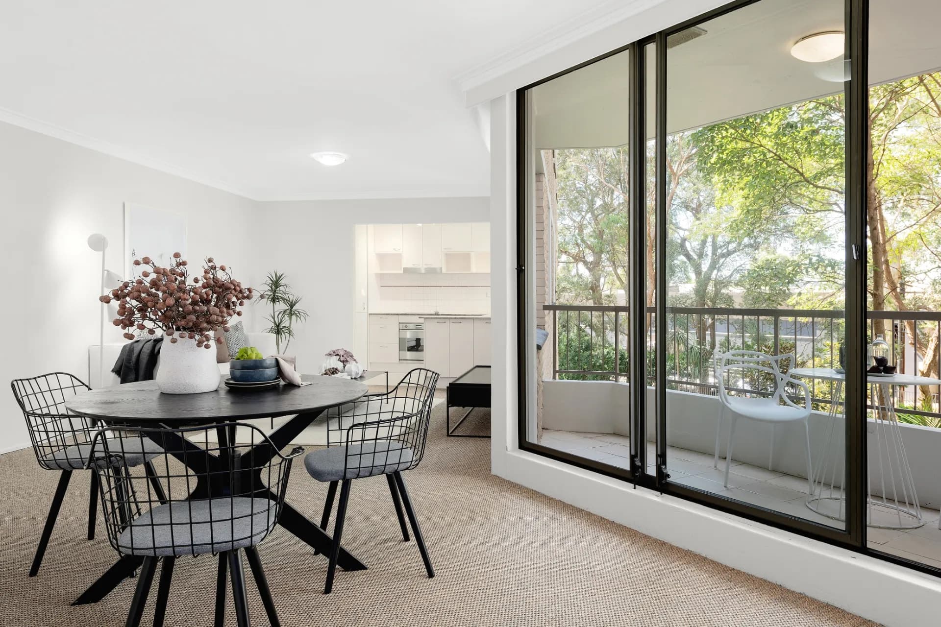 2B/8-12 Sutherland Road, Chatswood., Chatswood - Thumbnail 2