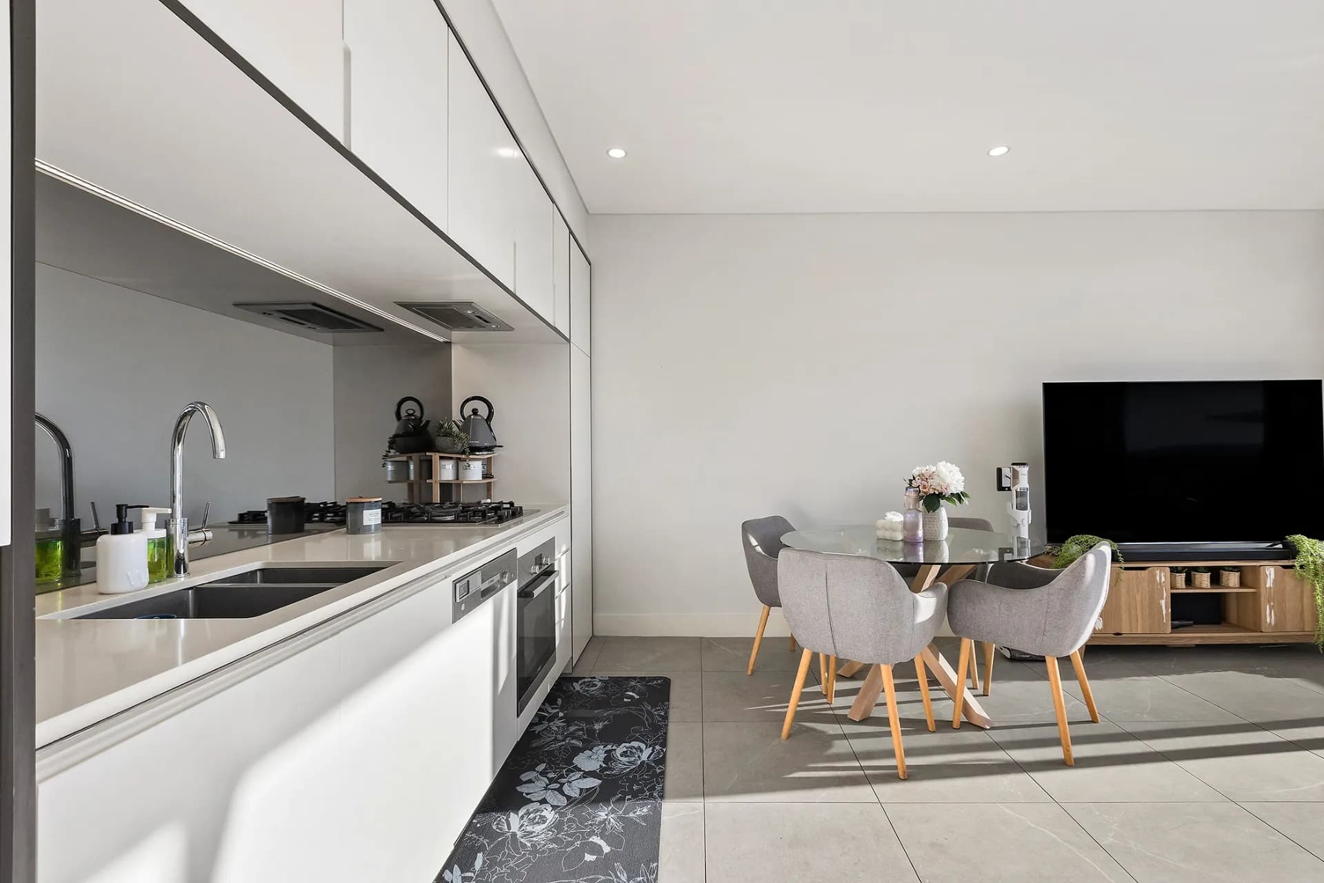 1129/2K Morton Street, Parramatta., Parramatta - Thumbnail 3