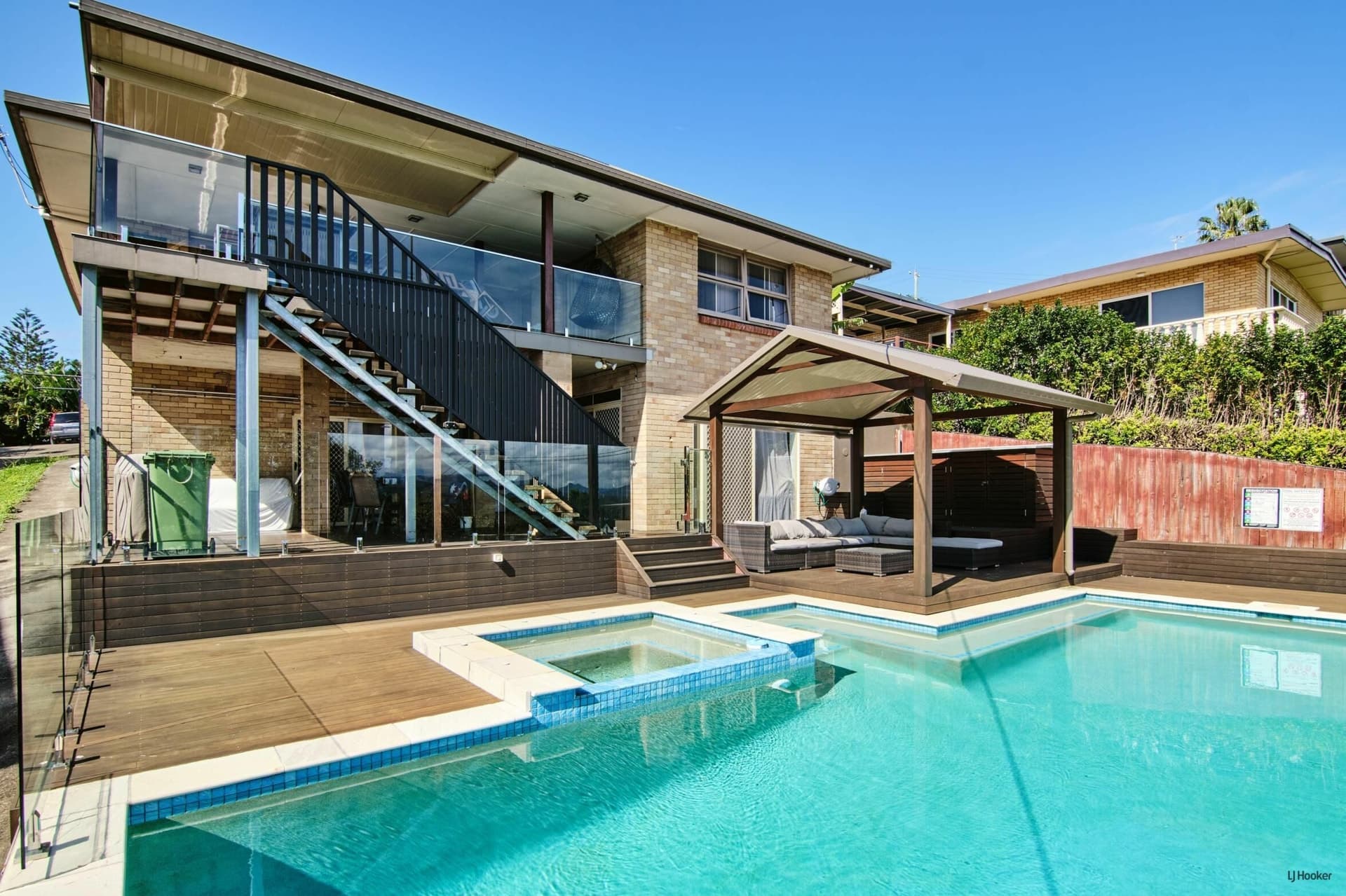 22 & 22A Rutledge Street, Coolangatta, Coolangatta - Thumbnail 5
