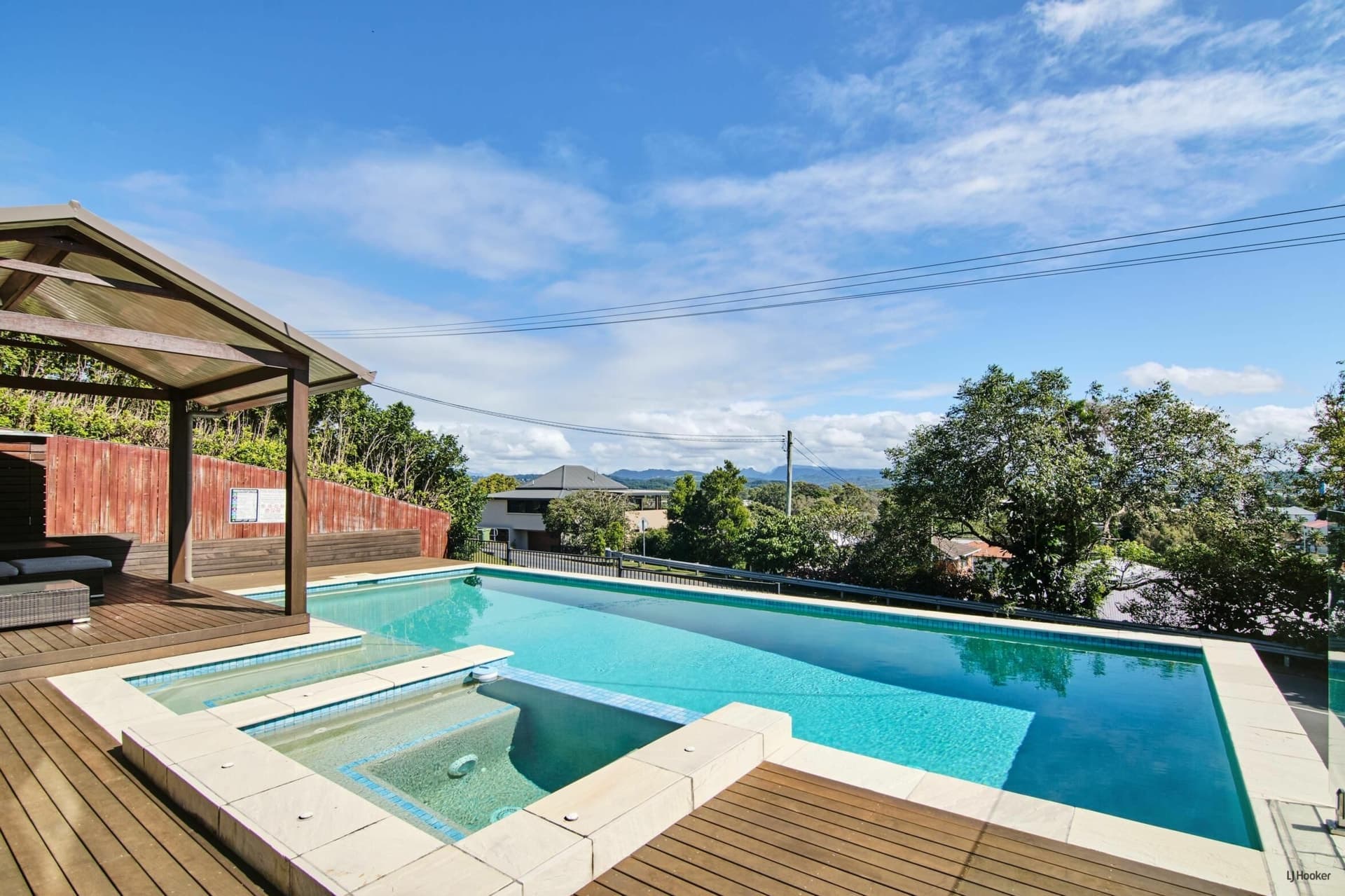 22 & 22A Rutledge Street, Coolangatta, Coolangatta - Thumbnail 6