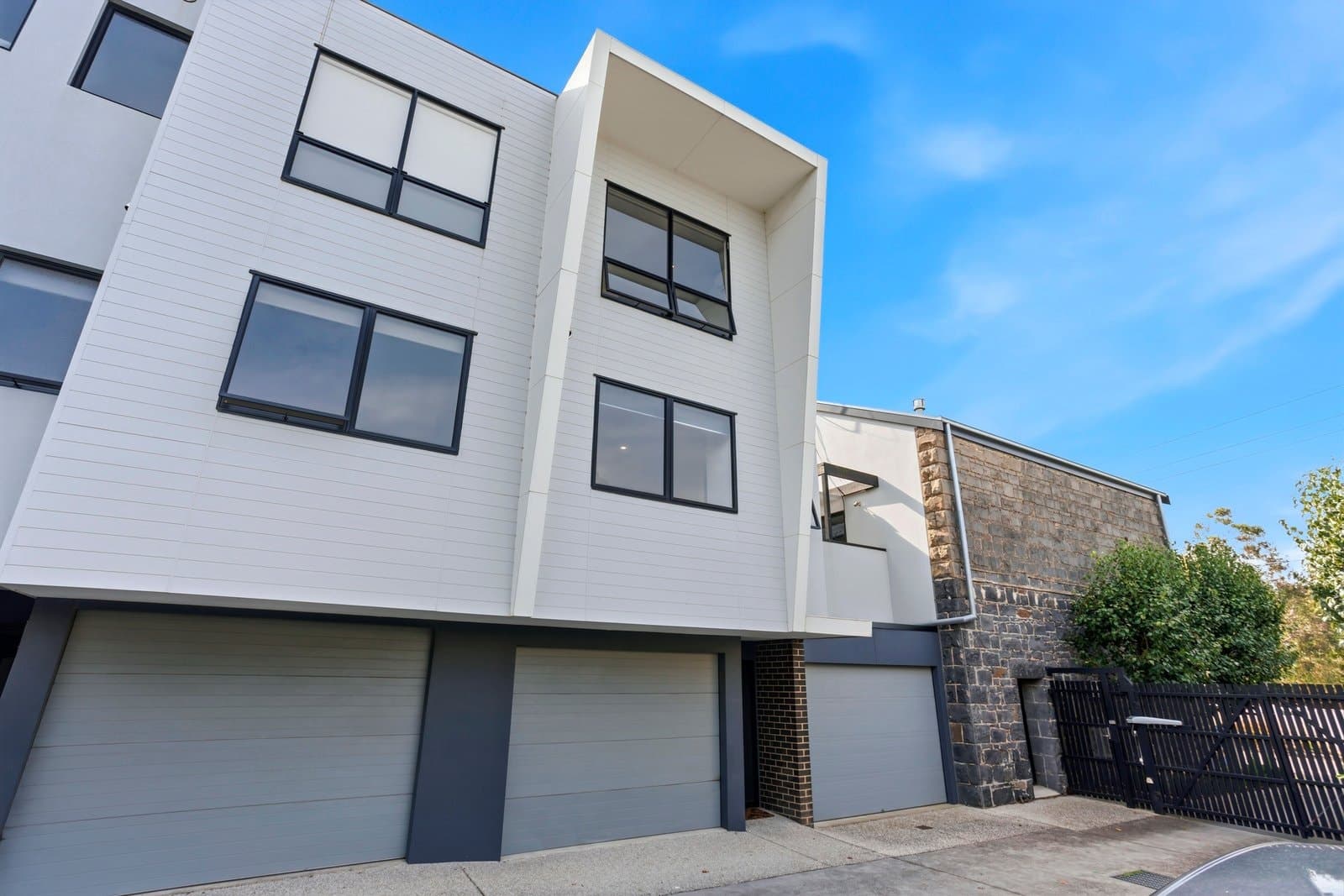 2/92 Cowper Street, Footscray, Footscray - Image 1