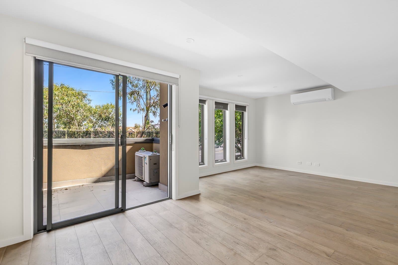 101/214 Warrigal Road, Oakleigh South, Oakleigh South - Thumbnail 4