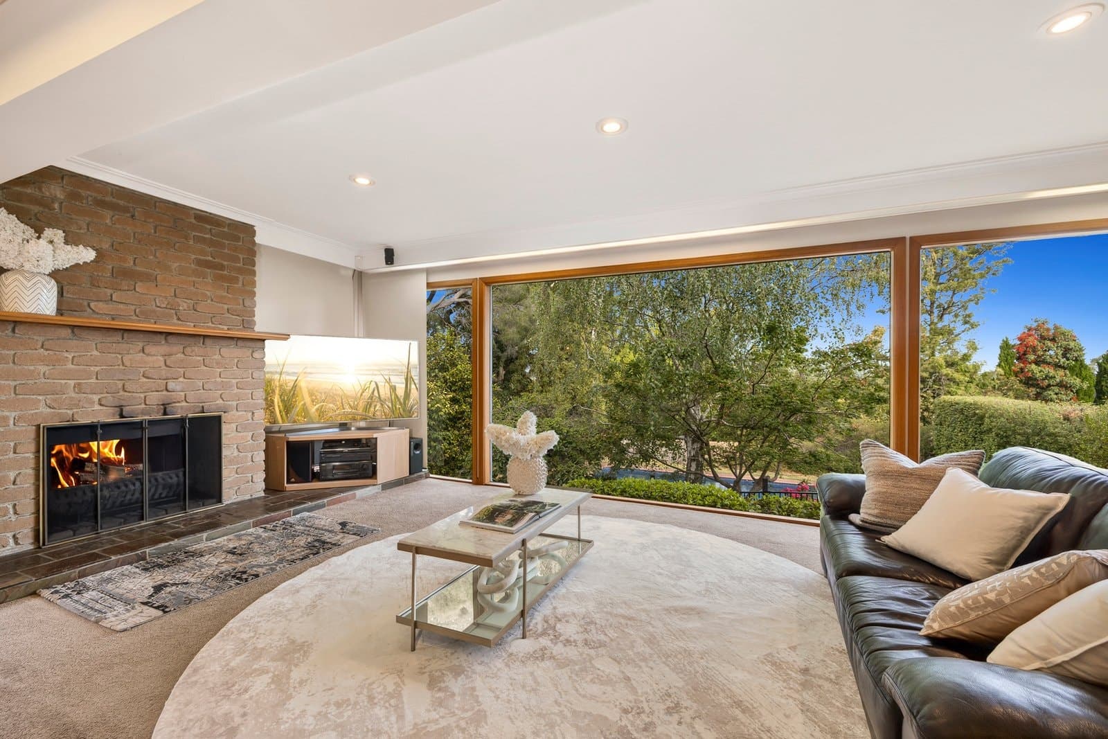 8 Belinda Crescent, Wheelers Hill, Wheelers Hill - Thumbnail 3