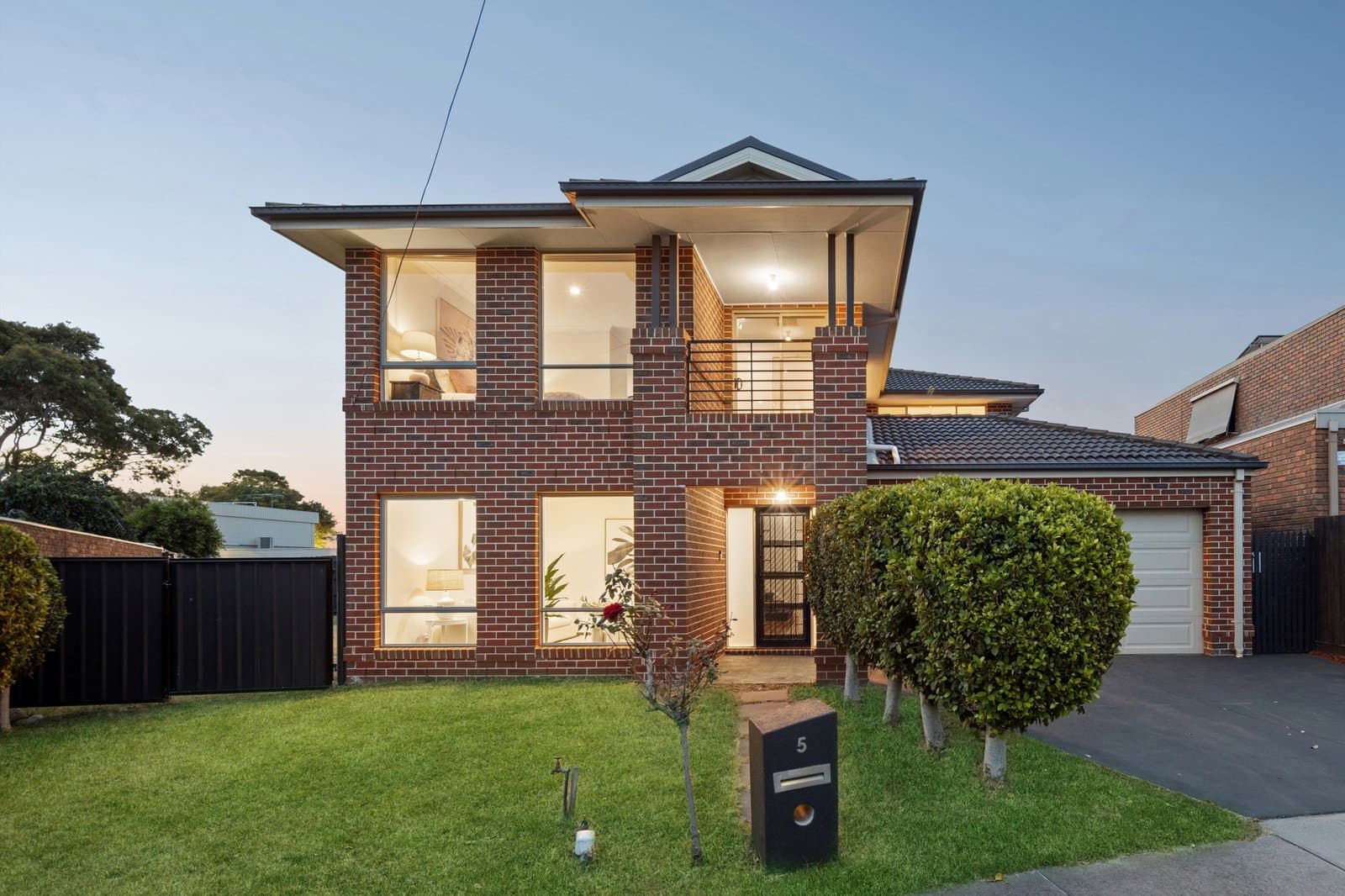 5 Emma Place, Dingley Village, Dingley Village - Image 1