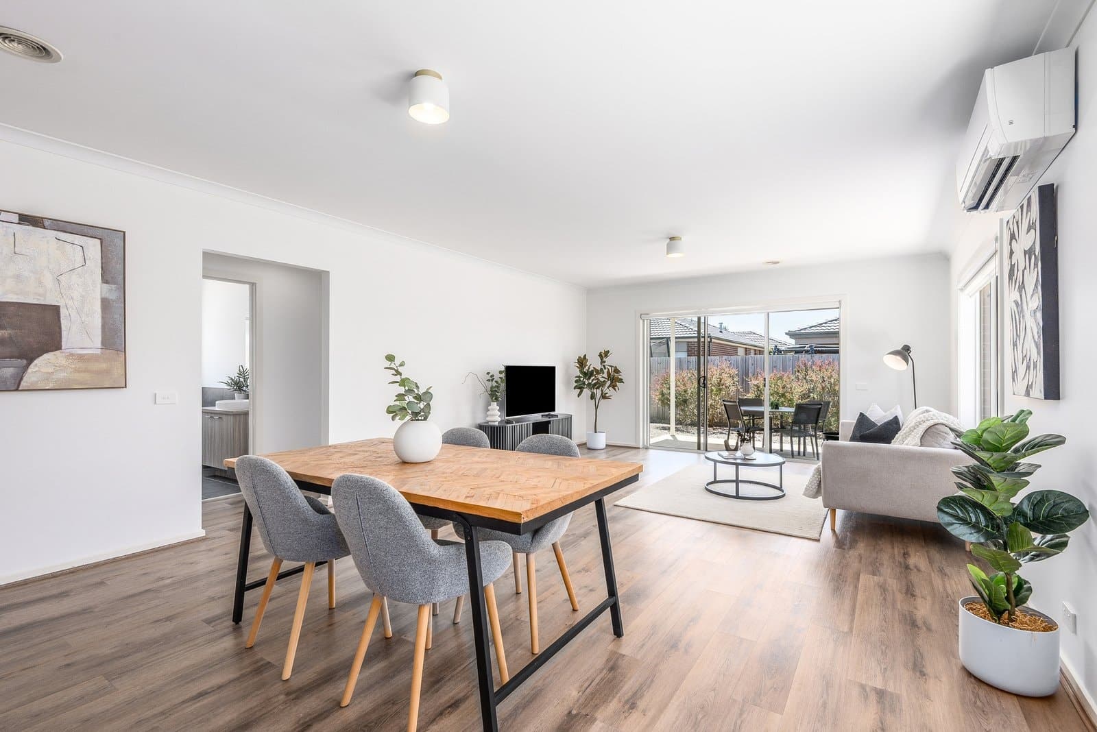 254 Warralily Boulevard, Armstrong Creek, Armstrong Creek - Thumbnail 4