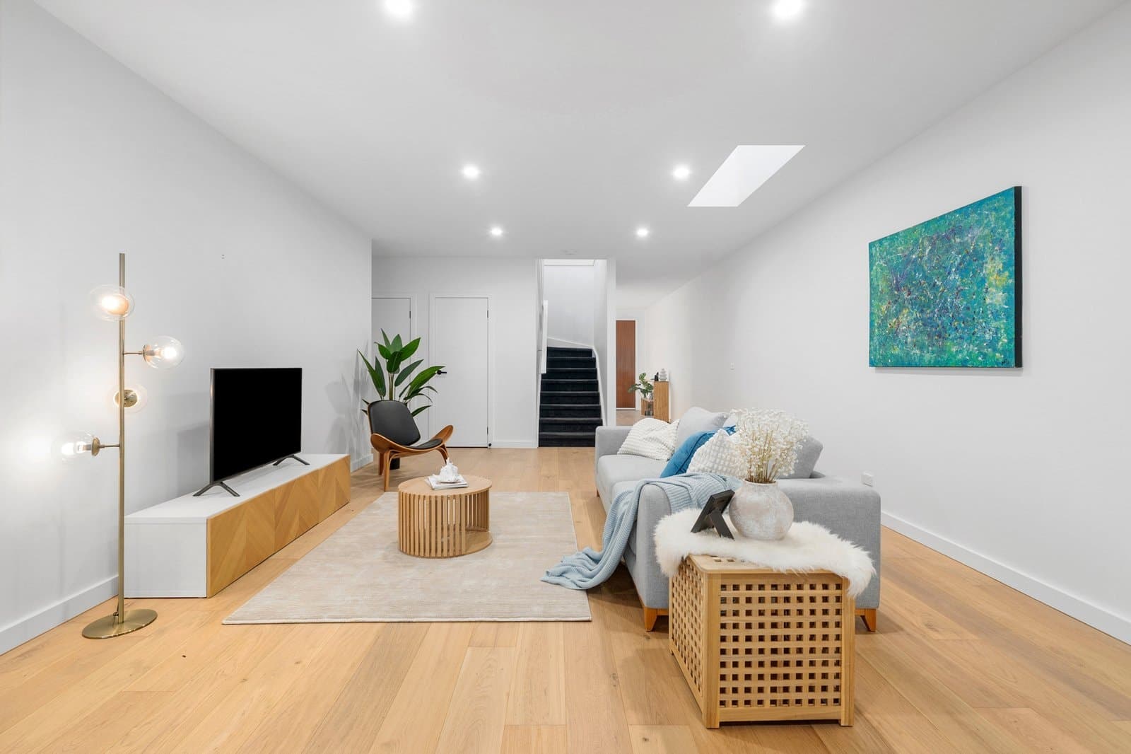2/1 Norma Avenue, Oakleigh South, Oakleigh South - Thumbnail 2