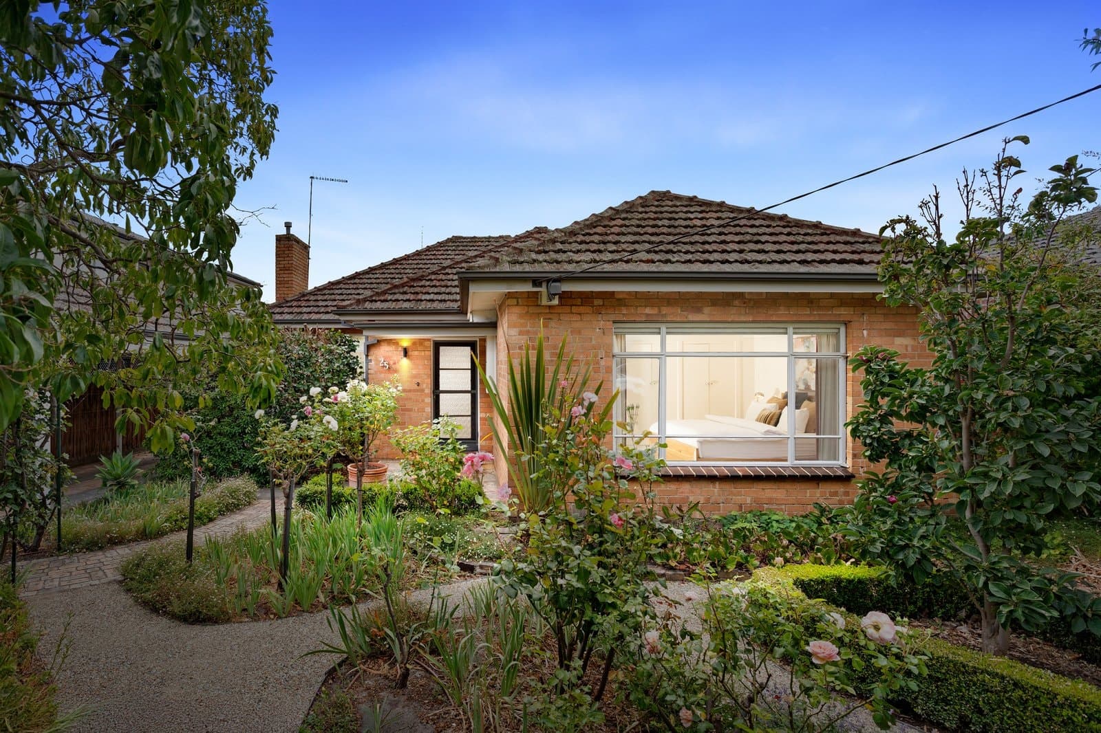 25 Donald Road, Burwood, Burwood - Thumbnail 2