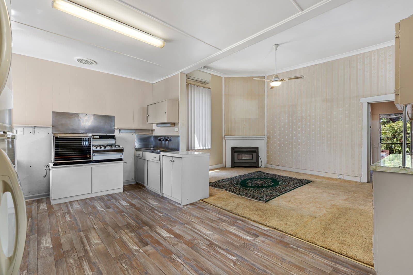 311 Peel Street, Black Hill, Black Hill - Thumbnail 3