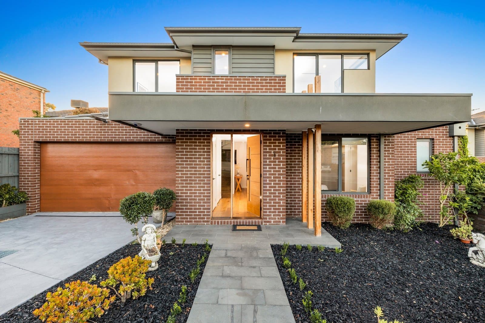 1/54 Gillard Street, Burwood, Burwood - Image 1