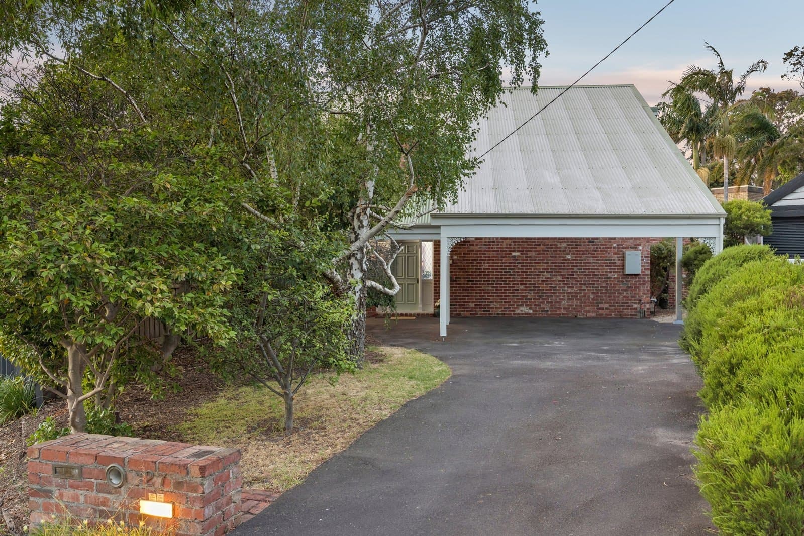 27 Elliott Crescent, Dingley Village, Dingley Village - Image 1