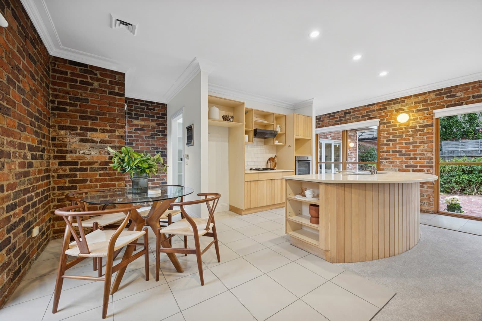 27 Elliott Crescent, Dingley Village, Dingley Village - Thumbnail 8