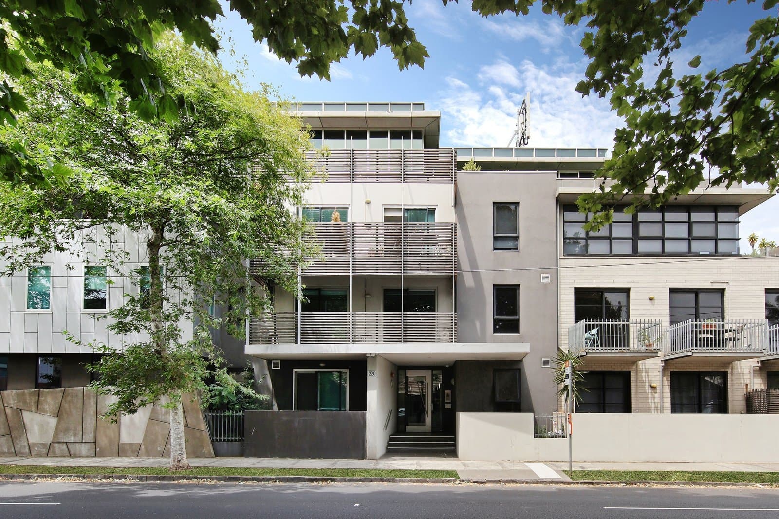 31/220 Barkly Street, St Kilda, St Kilda - Image 1