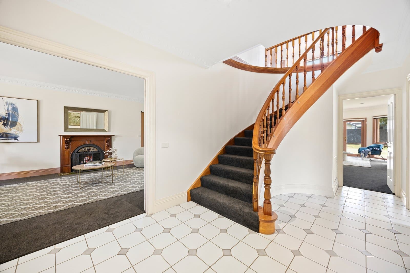 13 Lynette Avenue, Beaumaris - Thumbnail 4
