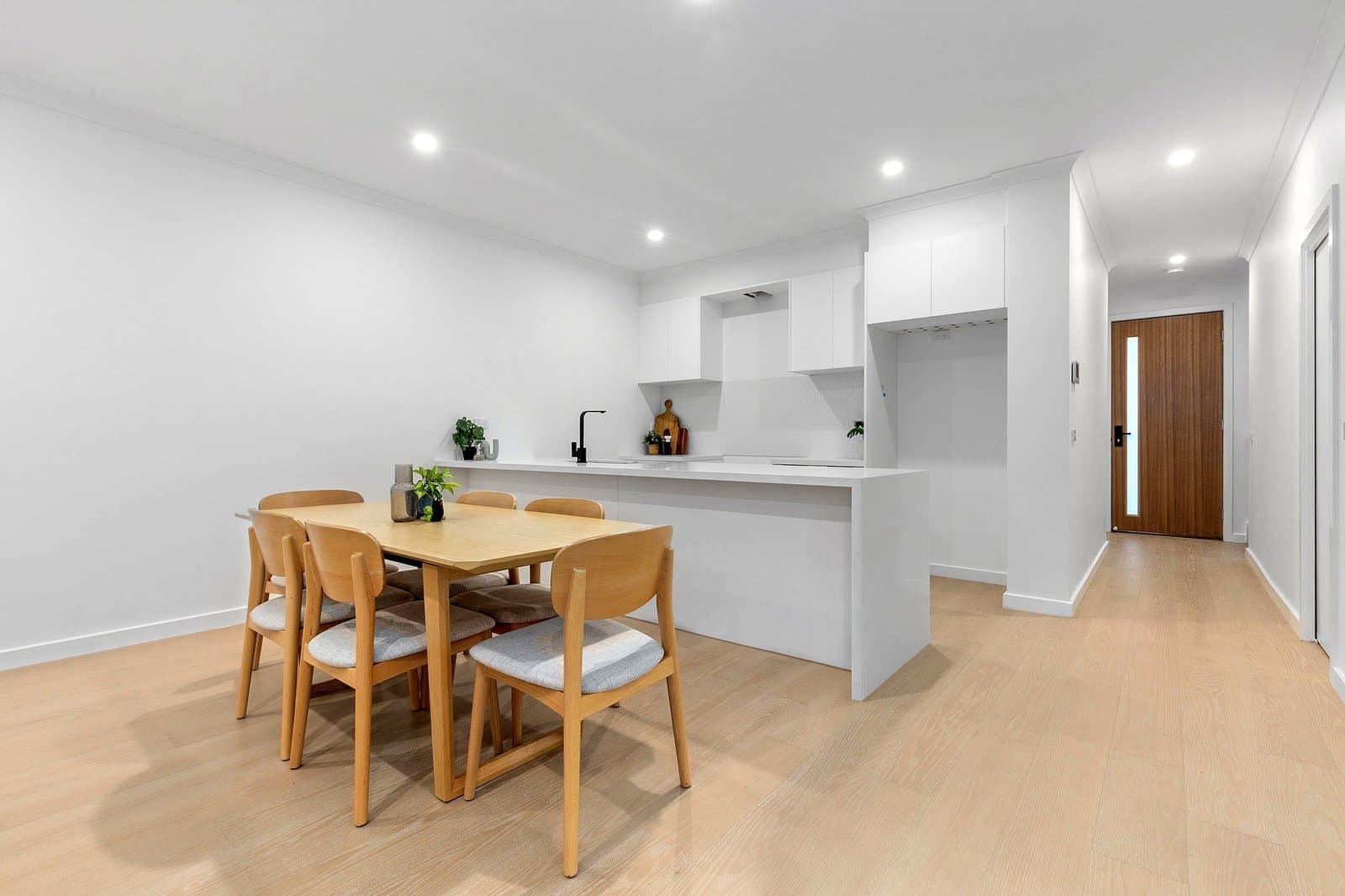 2/25 Cleveland Road, Ashwood, Ashwood - Thumbnail 3