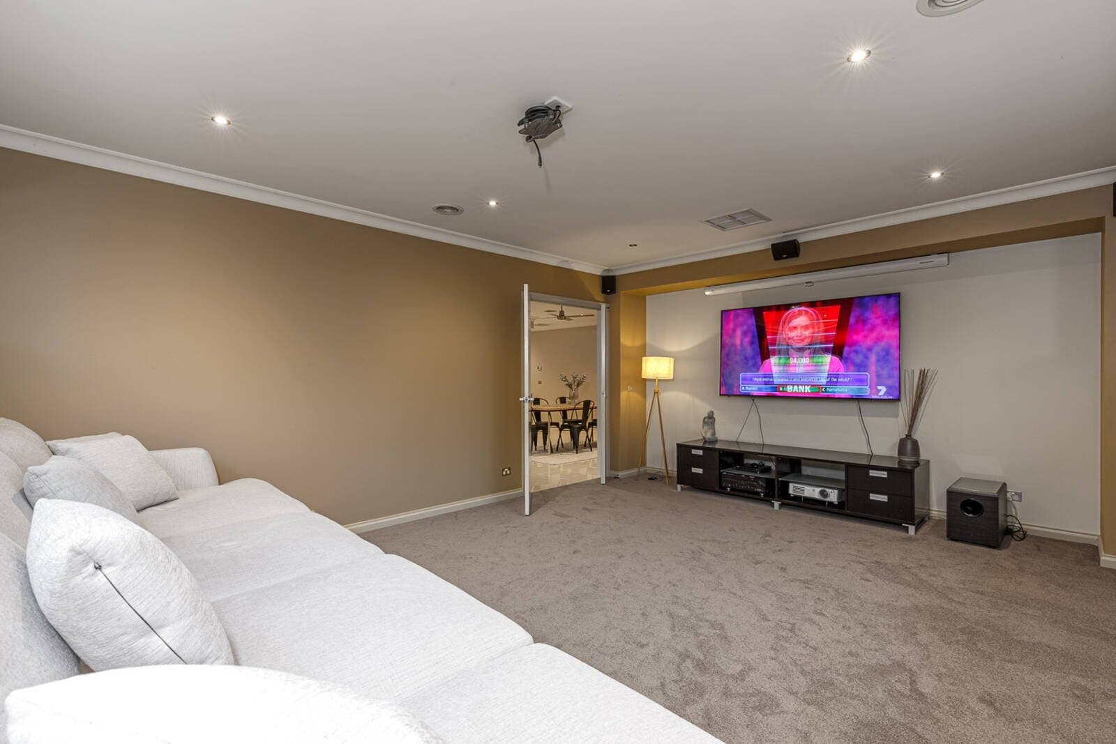 136 Wiltshire Lane, Winter Valley, Winter Valley - Thumbnail 8