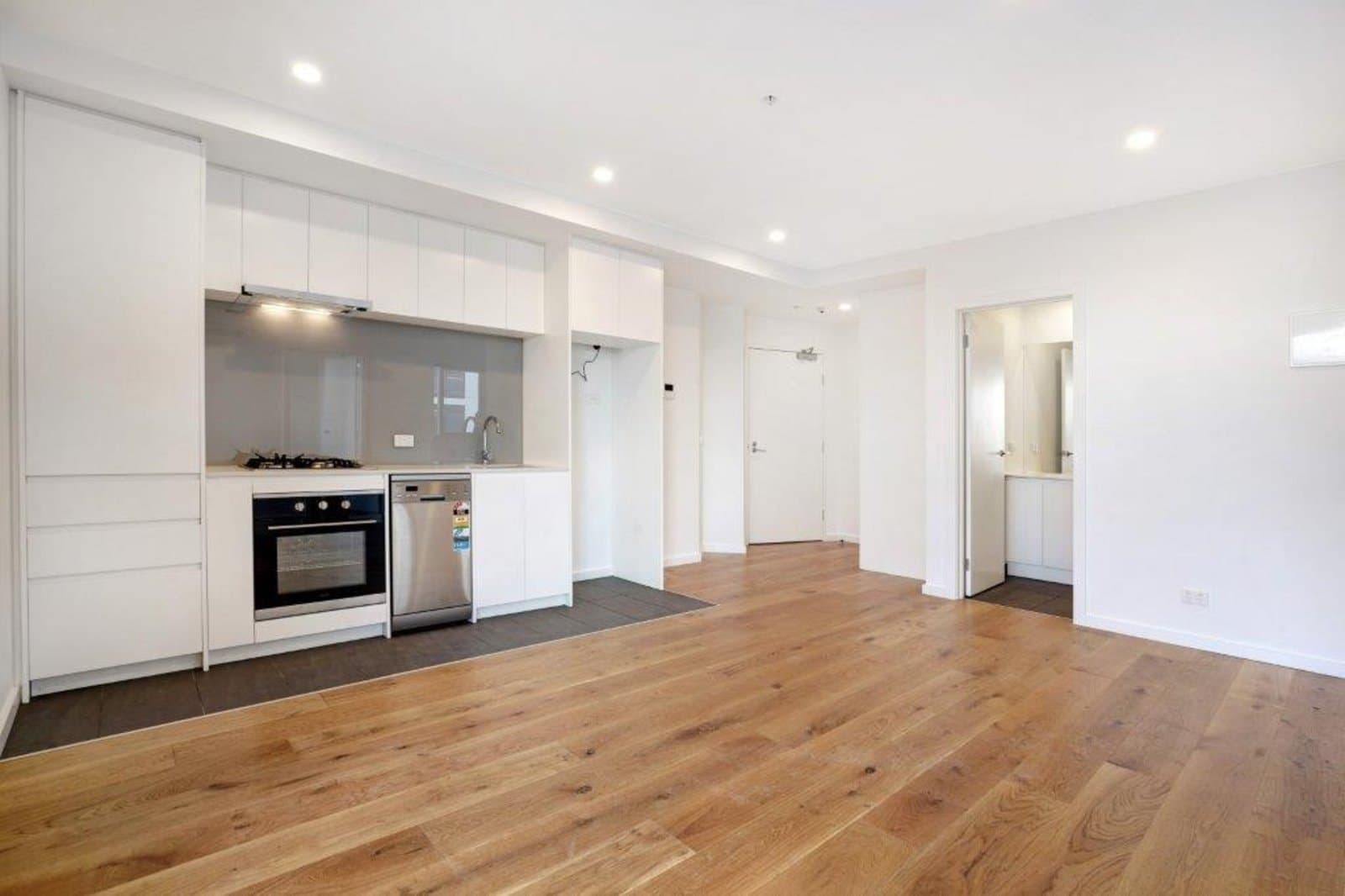 307/16 Dalgety Street, Oakleigh, Oakleigh - Thumbnail 3