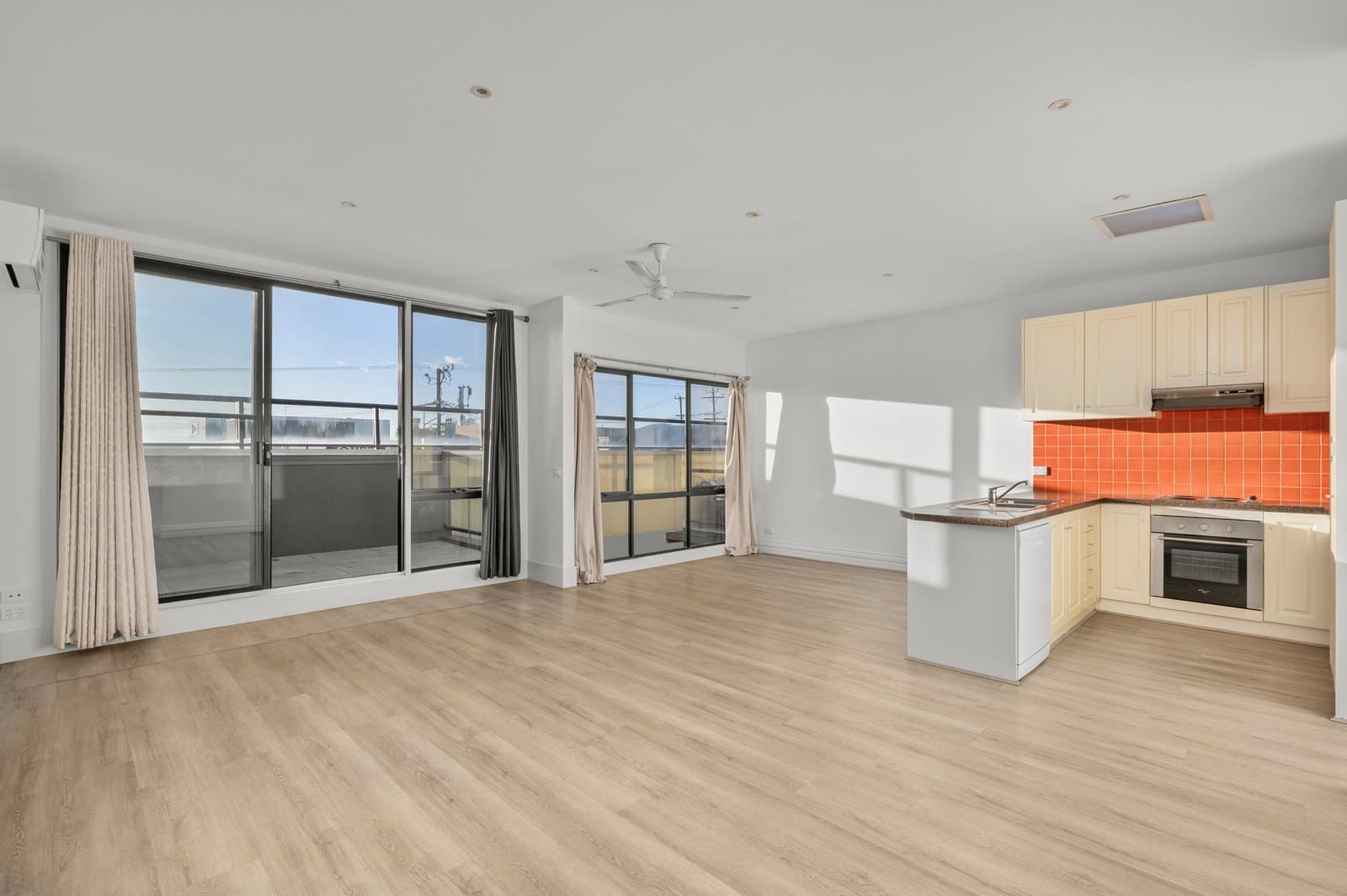 6/1 Karrakatta Street, Black Rock, Black Rock - Thumbnail 2