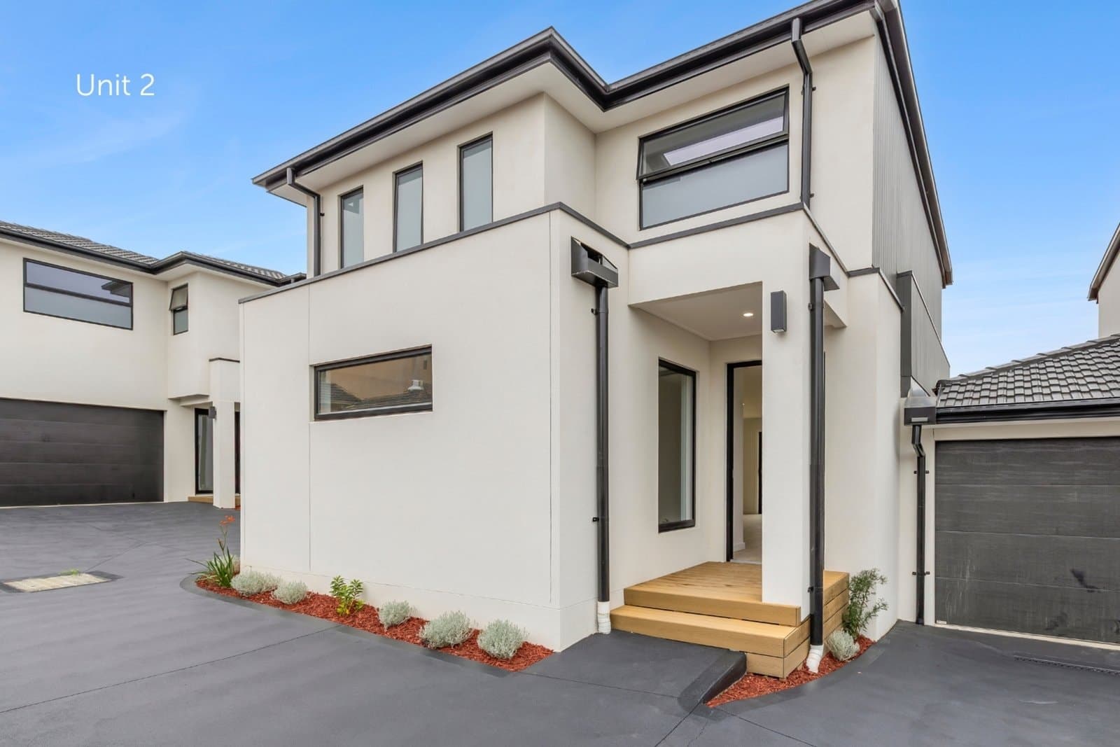 2 & 3/74 Ferntree Gully Road,
                        
                    
                    
                        
                            Oakleigh East, Oakleigh East - Thumbnail 8
