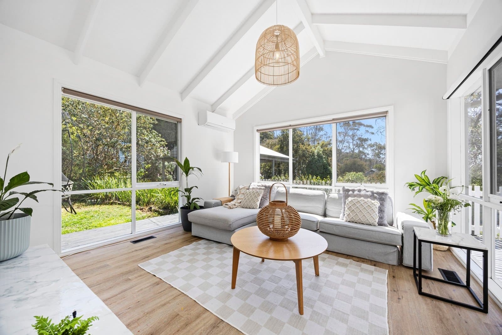 90-92 Eumeralla Grove, Mount Eliza, Mount Eliza - Thumbnail 2