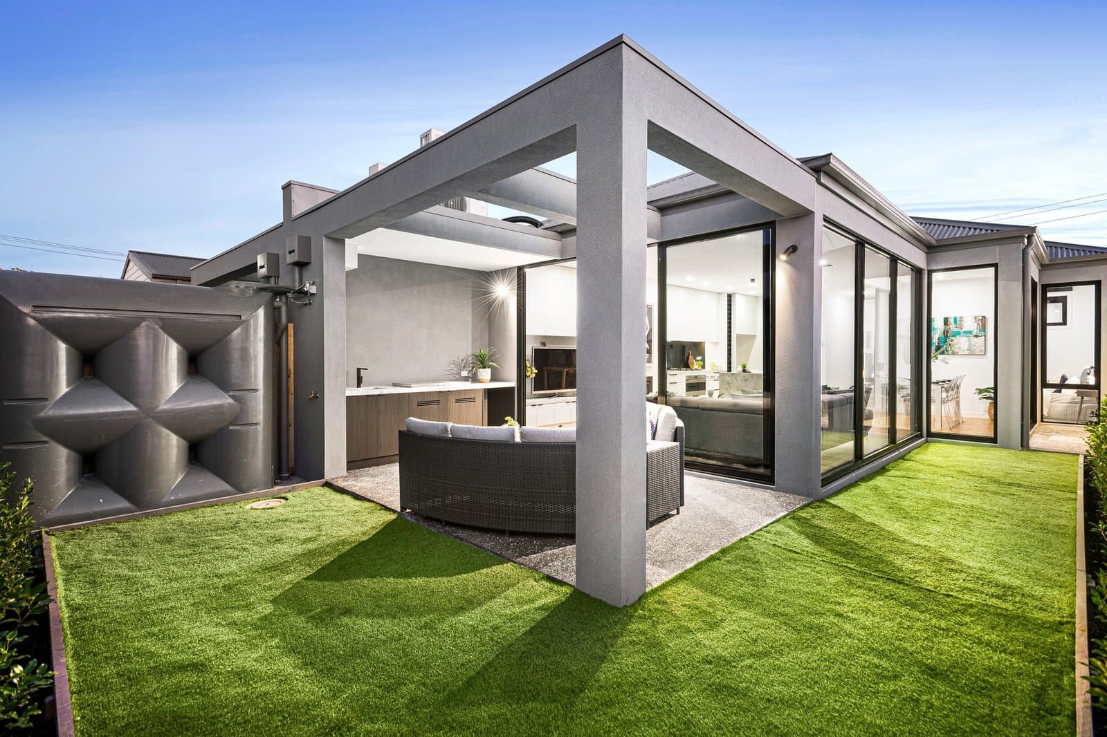 20a & 20b Almurta Road,
                        
                    
                    
                        
                            Bentleigh East, Bentleigh East - Thumbnail 8