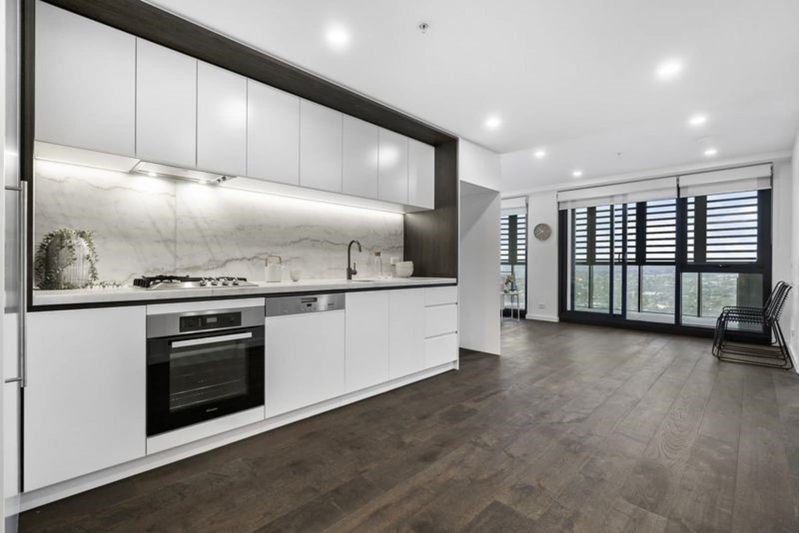 2801/828 Whitehorse Road, Box Hill, Box Hill - Thumbnail 3