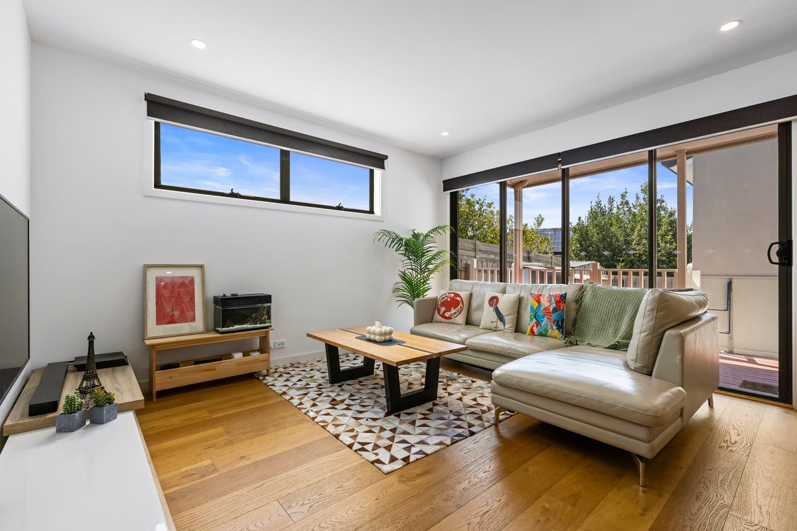 34A Springvale Road, Glen Waverley, Glen Waverley - Thumbnail 2