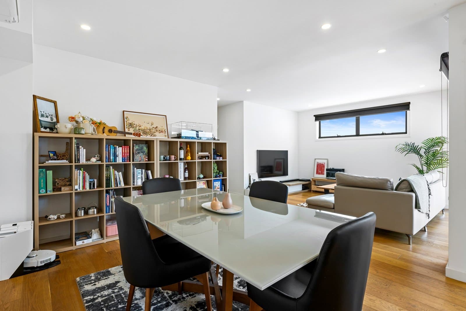 34A Springvale Road, Glen Waverley, Glen Waverley - Thumbnail 3