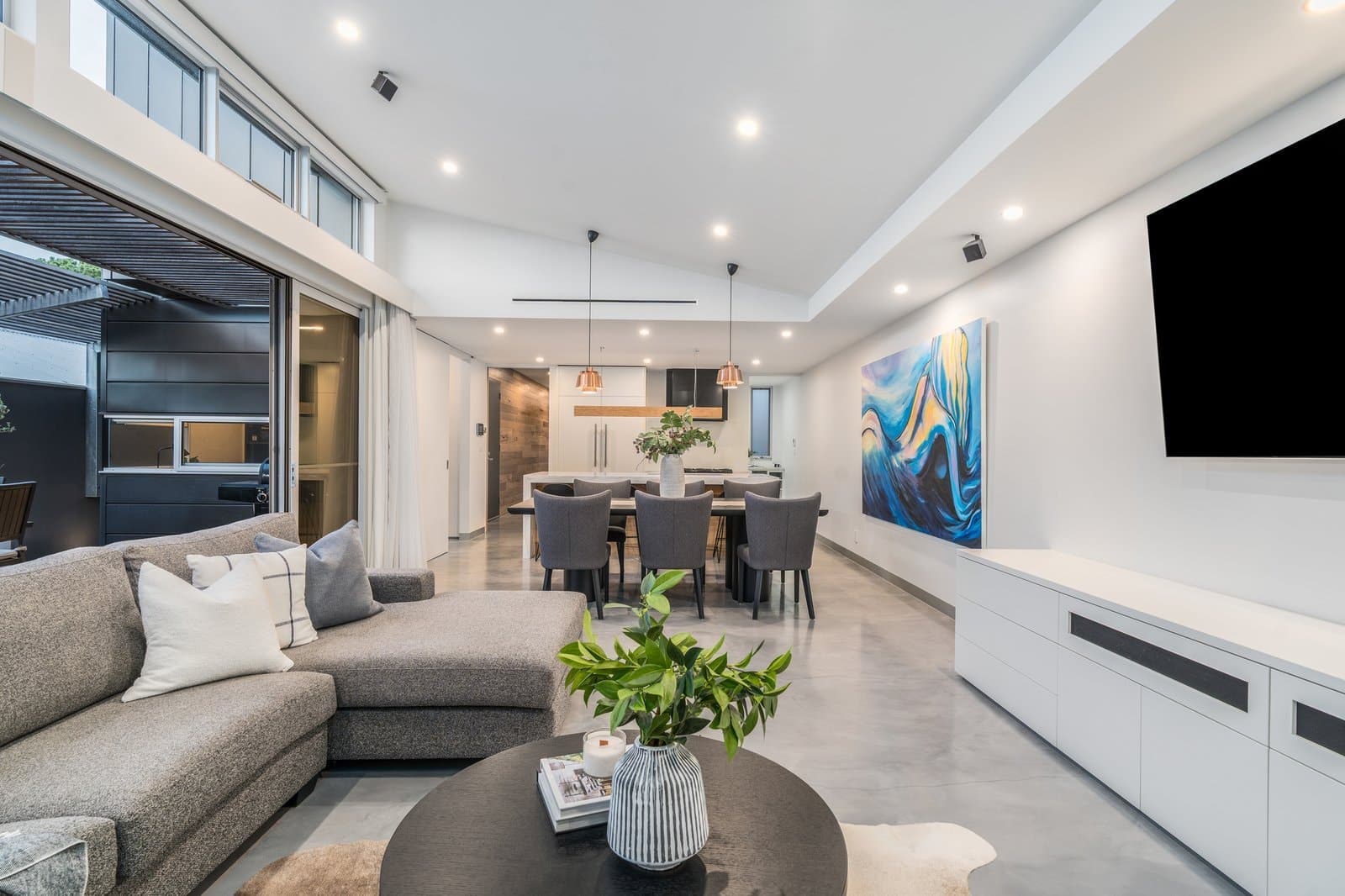 18 Pescott Street, Newtown, Newtown - Thumbnail 4