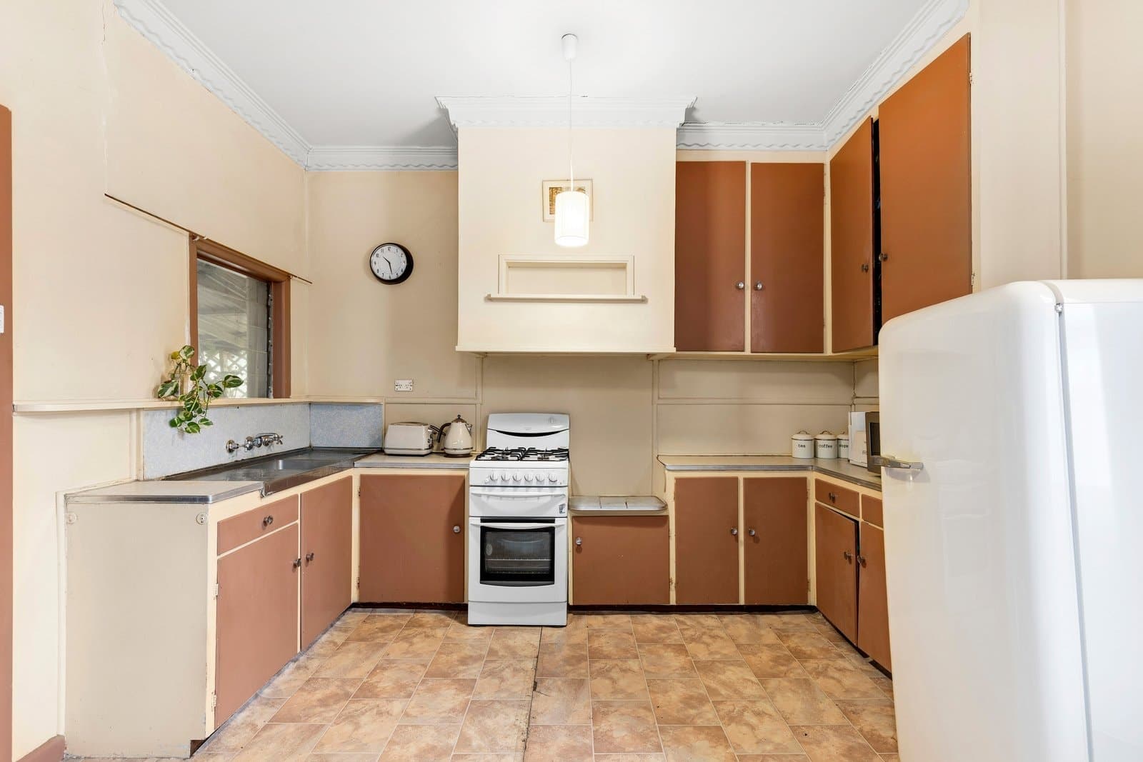 124 Clarence Street, Geelong West, Geelong West - Thumbnail 3