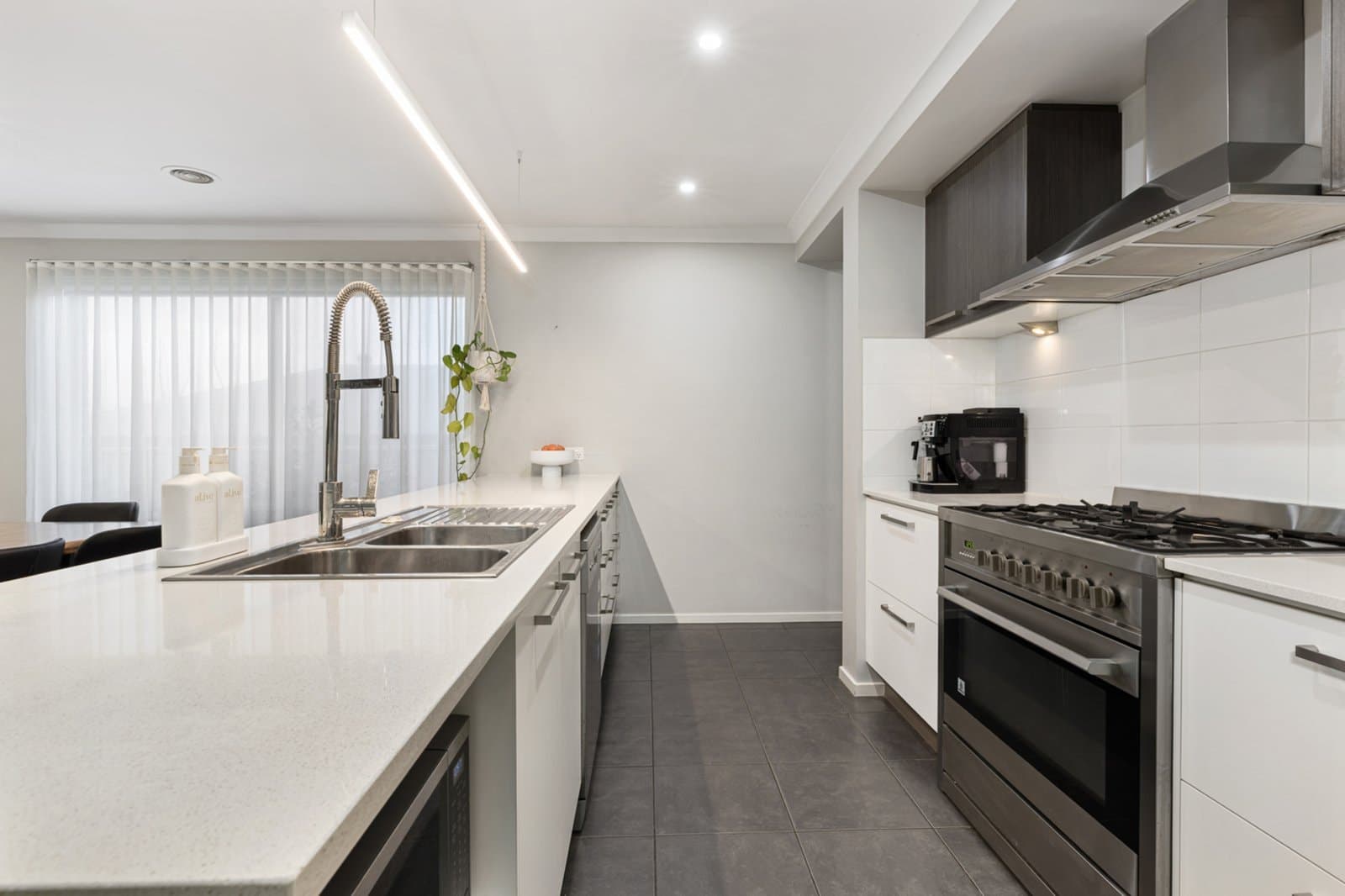 18 Chiara Court, Brown Hill, Brown Hill - Thumbnail 4