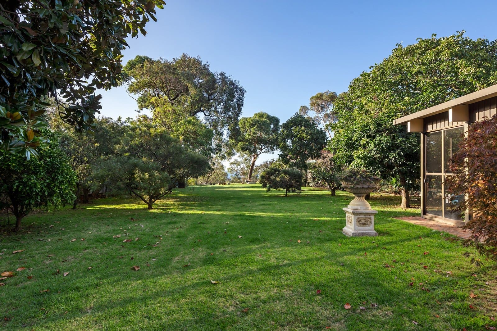 126 Bay Shore Avenue, Clifton Springs, Clifton Springs - Thumbnail 4