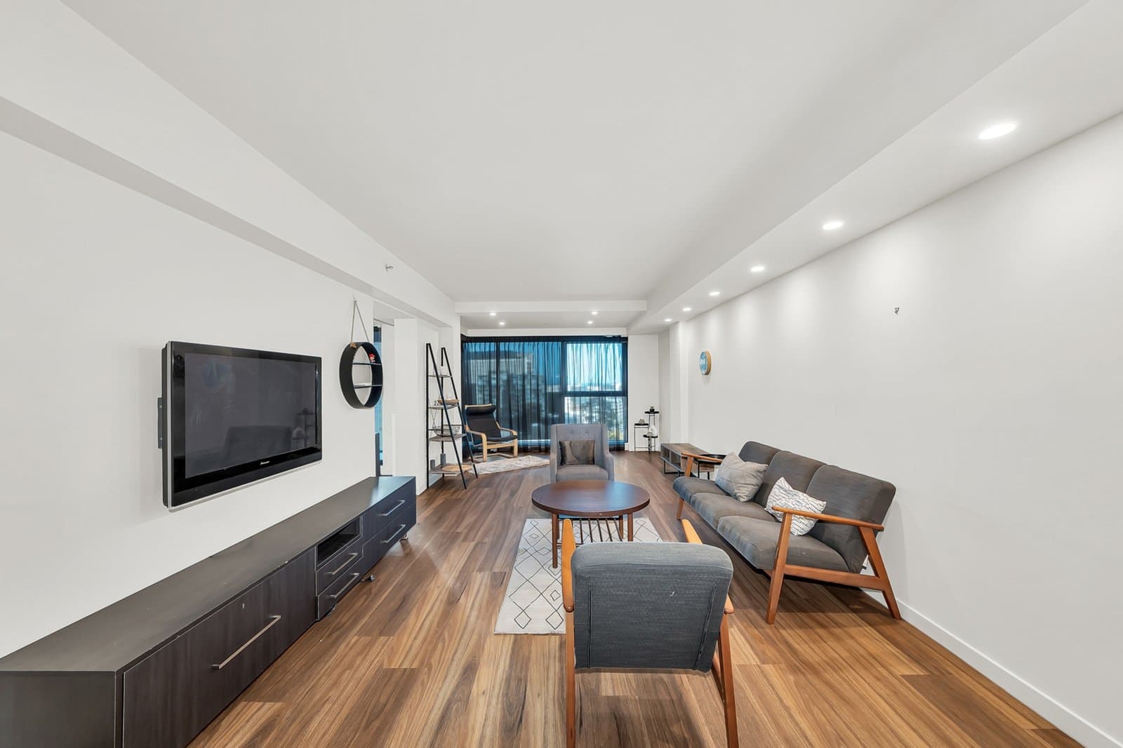1002/2-14 Albert Road,
                        
                    
                    
                        
                            South Melbourne, South Melbourne - Image 1