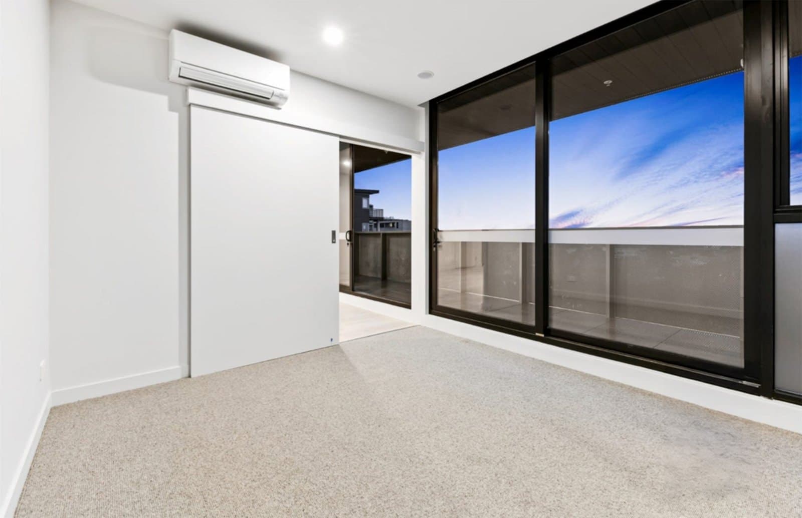 503/999 Whitehorse Road, Box Hill, Box Hill - Thumbnail 6
