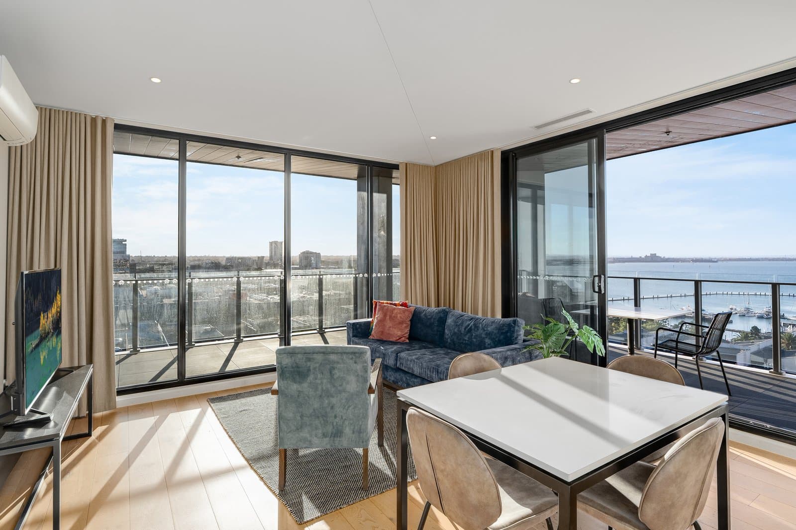 901/10 Bellerine Street, Geelong, Geelong - Thumbnail 4