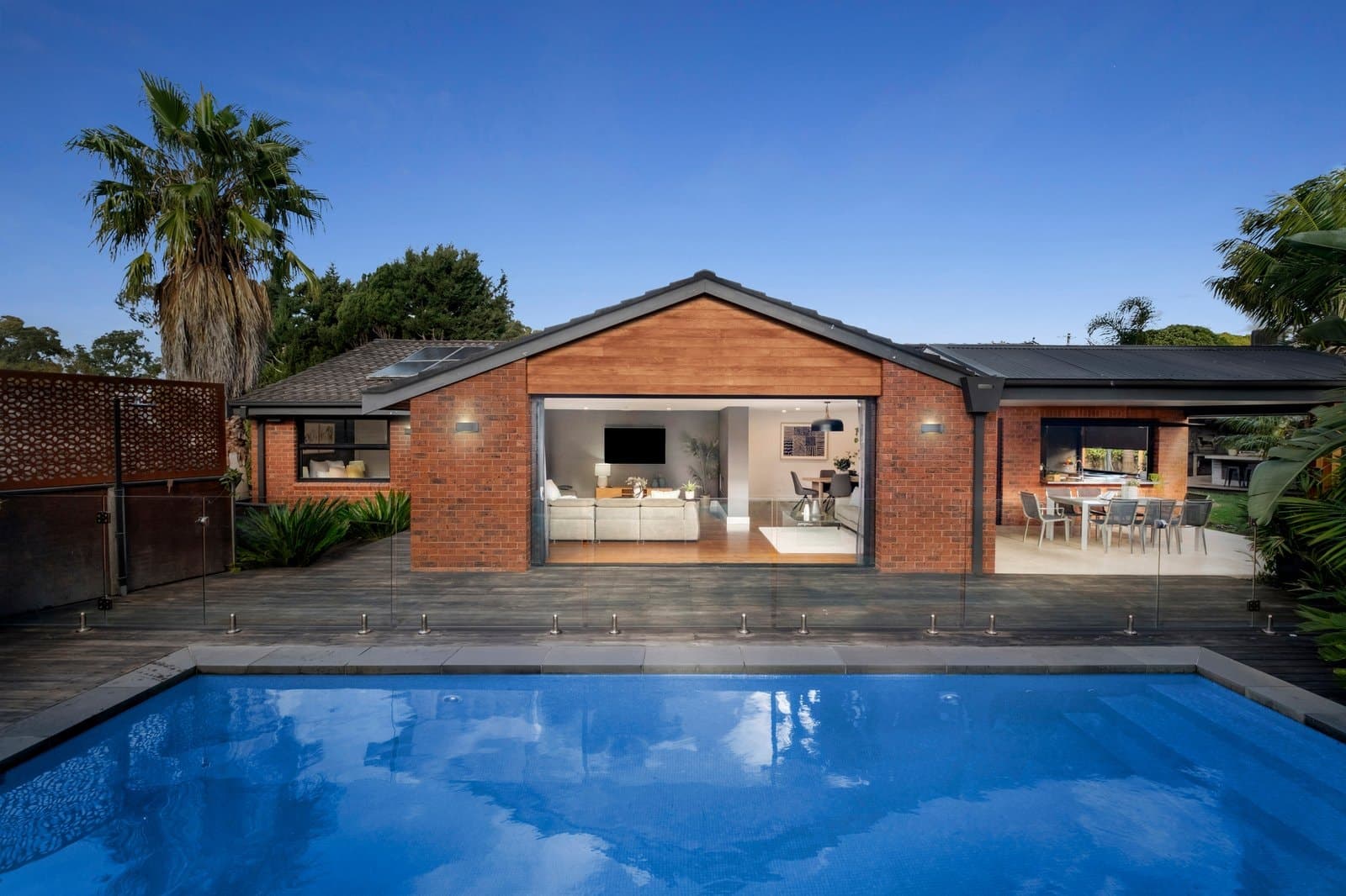 5 Danielle Close, Wheelers Hill, Wheelers Hill - Image 1