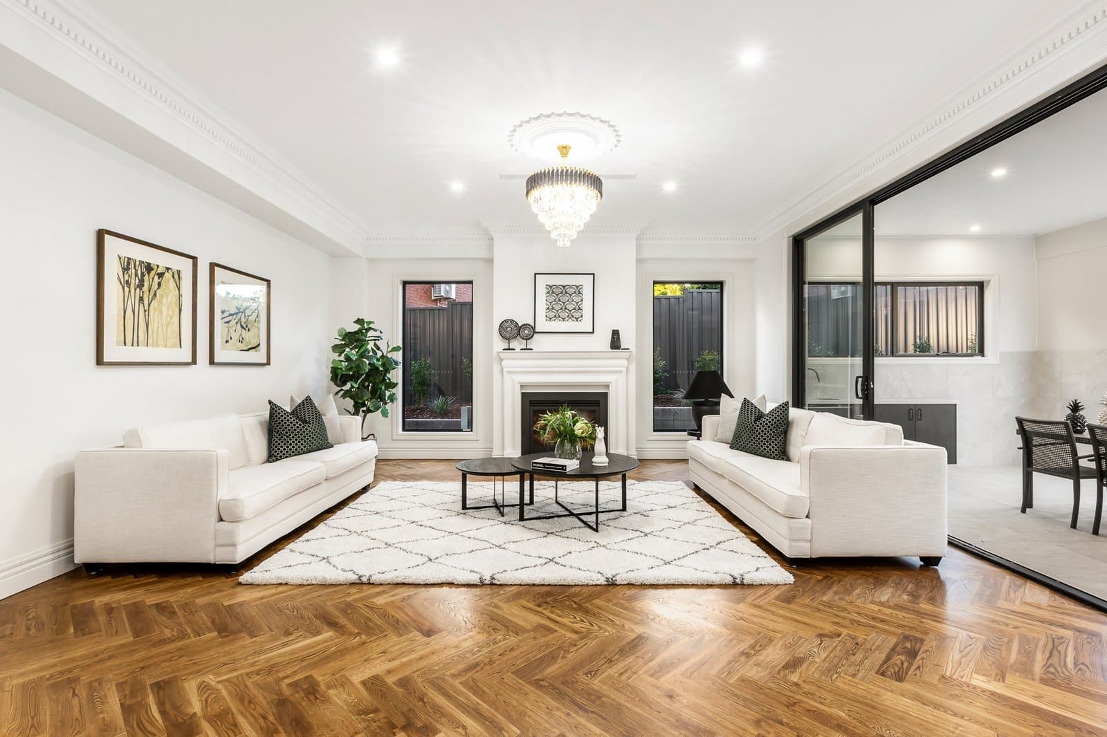 16 Cambrian Crescent, Wheelers Hill, Wheelers Hill - Thumbnail 7
